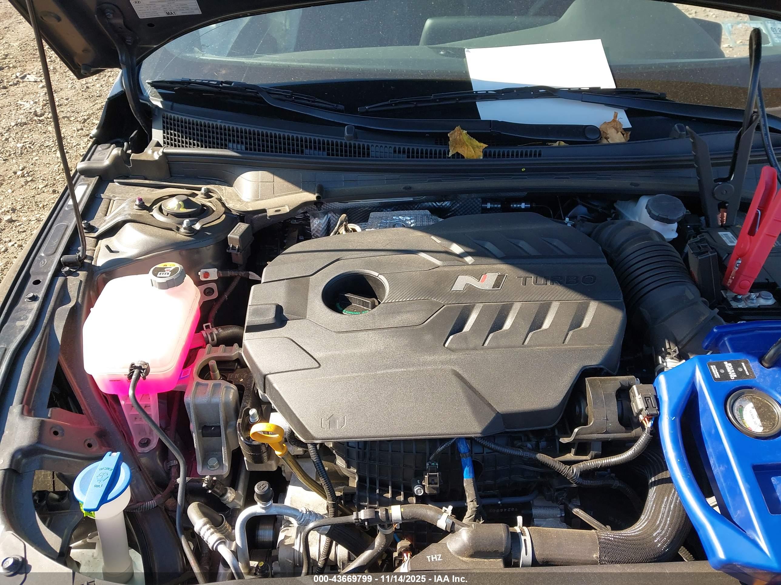 HYUNDAI ELANTRA image 10