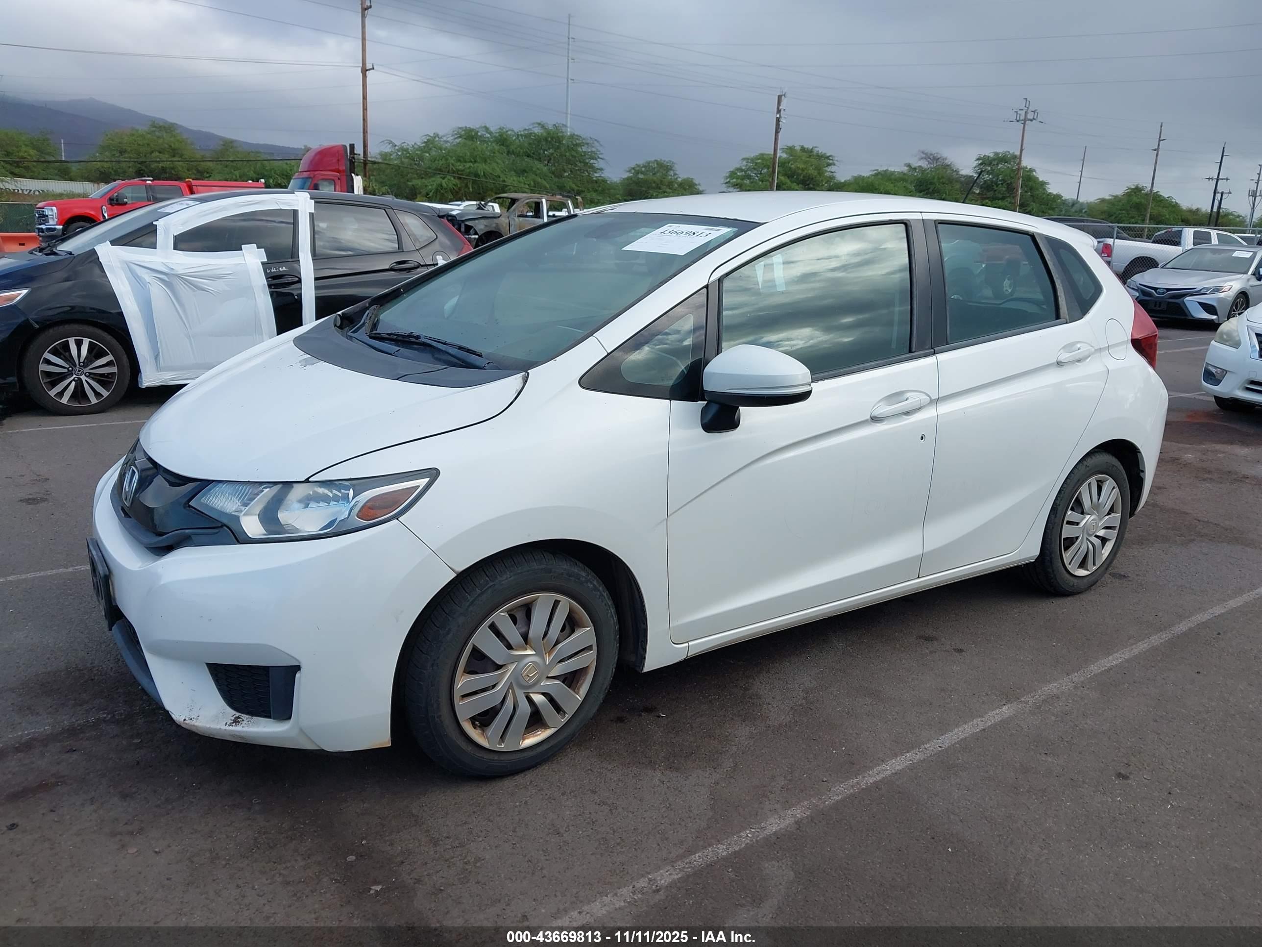 HONDA FIT image 2
