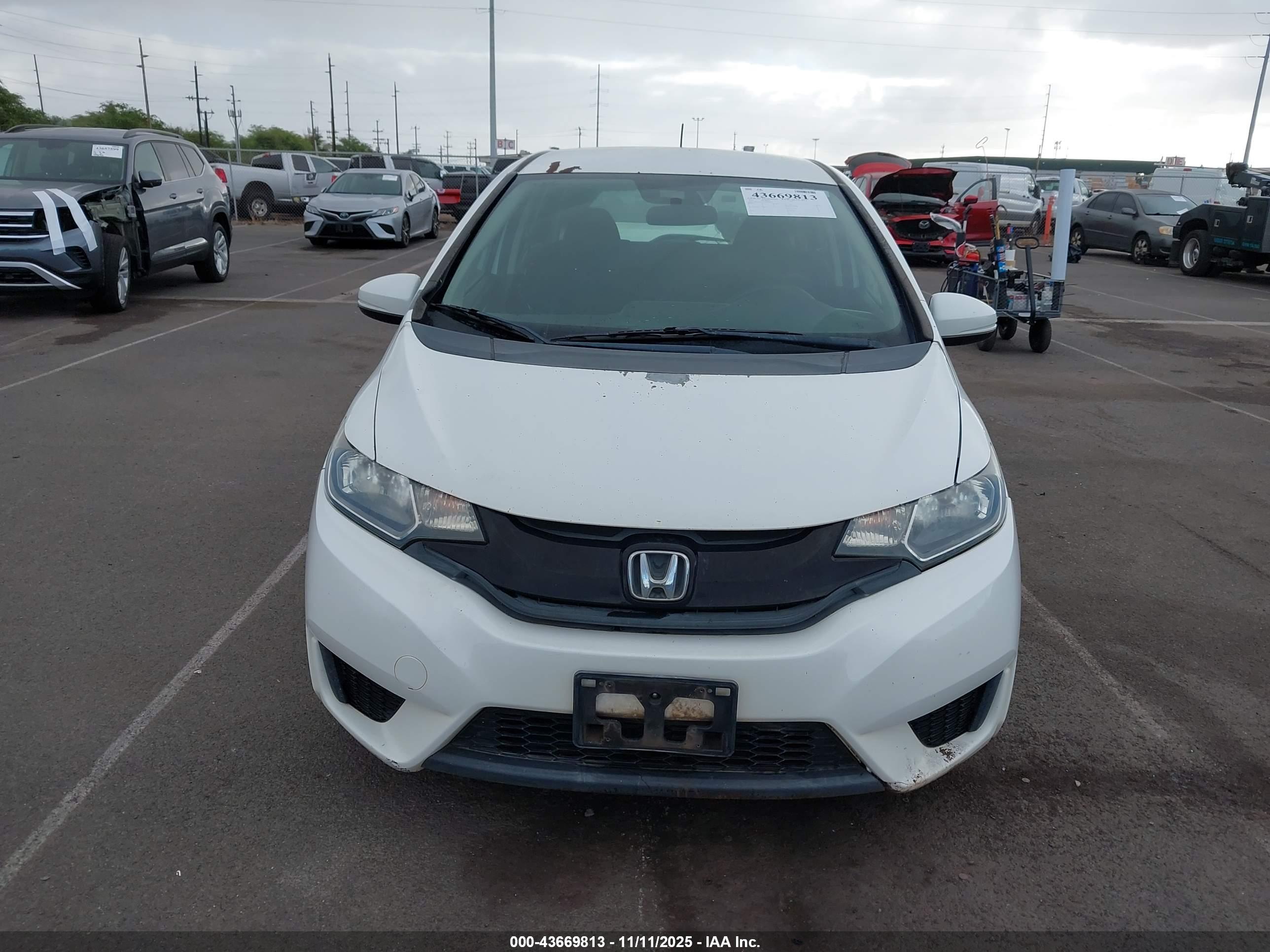 HONDA FIT image 6