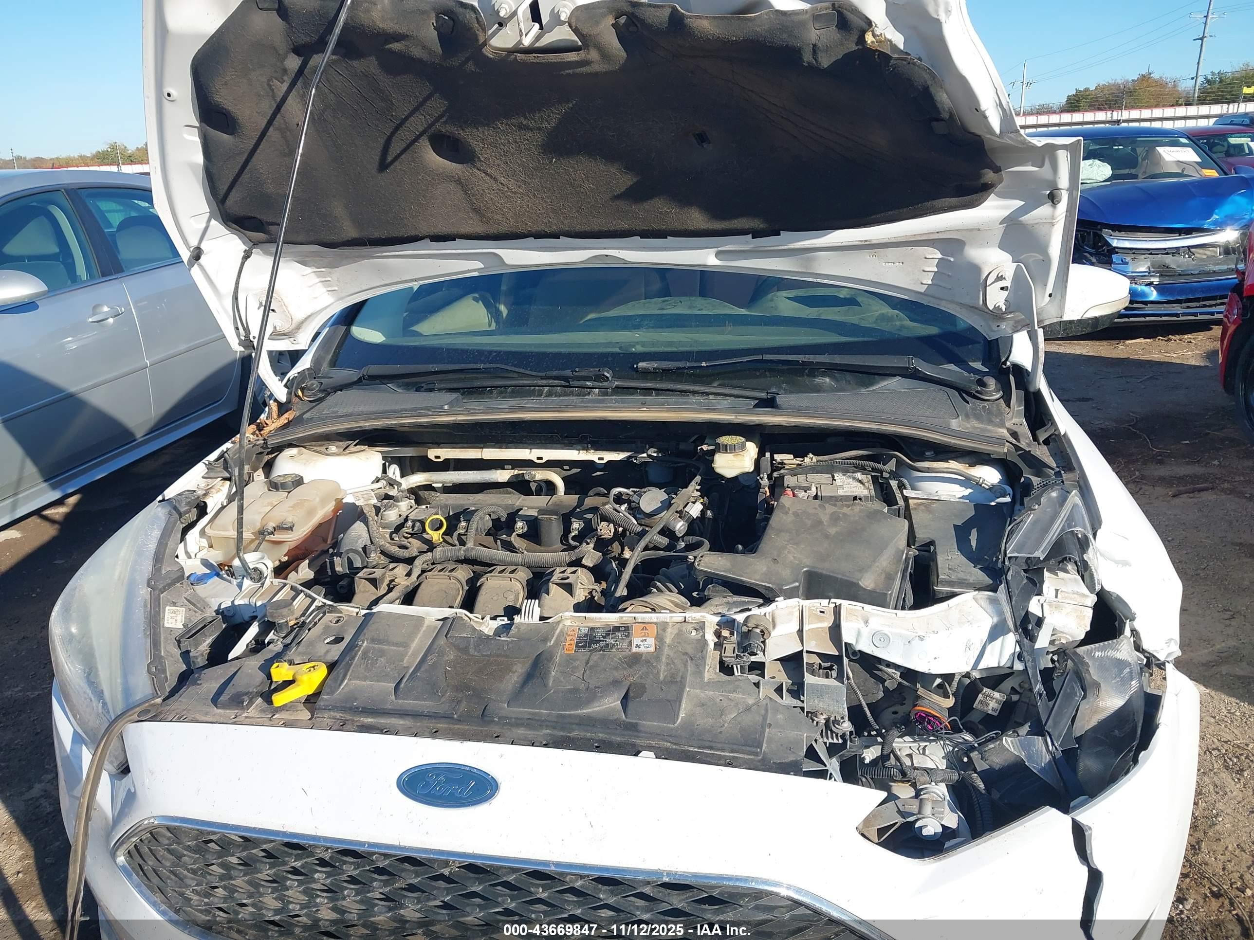 FORD FOCUS image 10