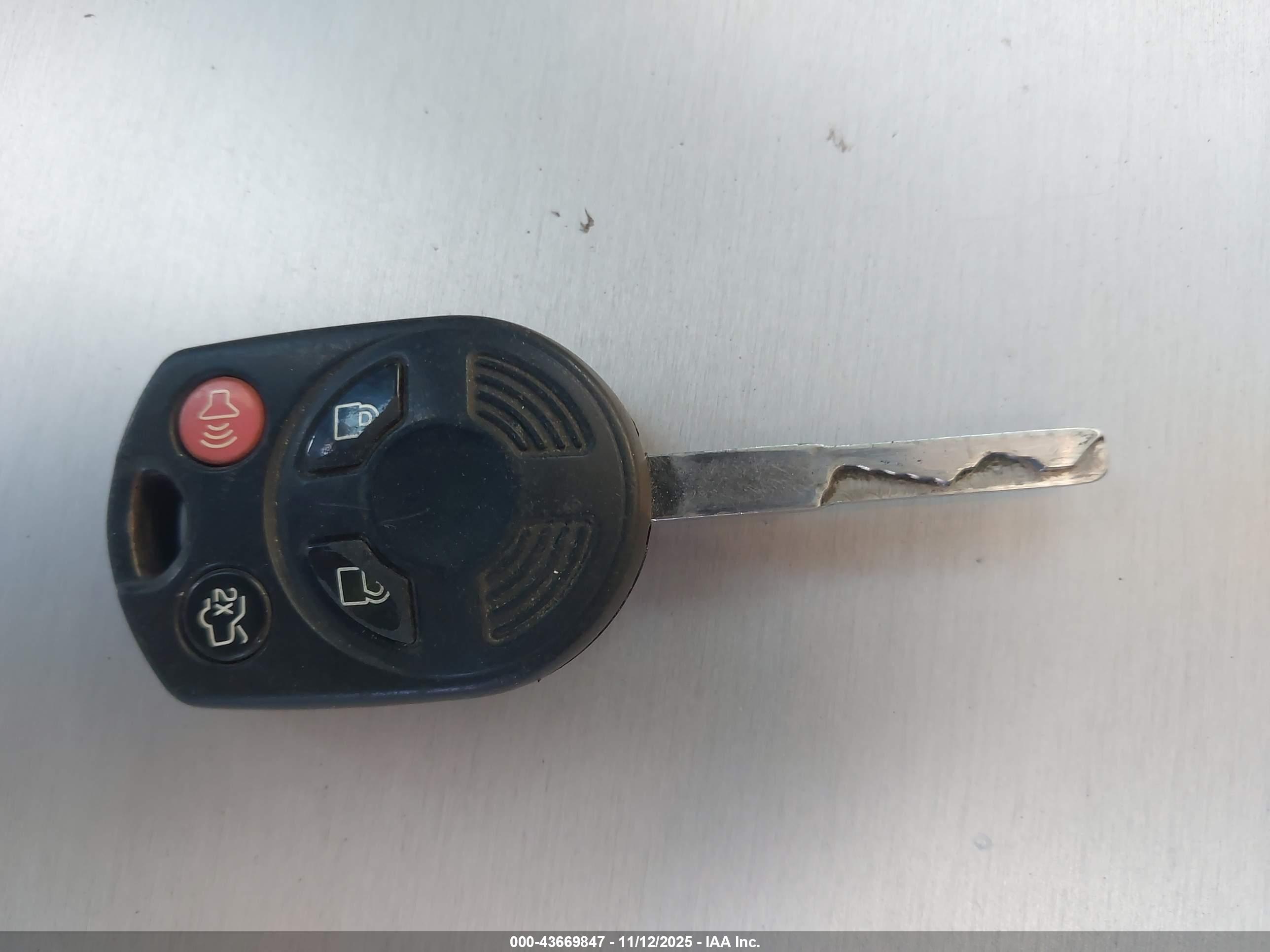 FORD FOCUS image 11