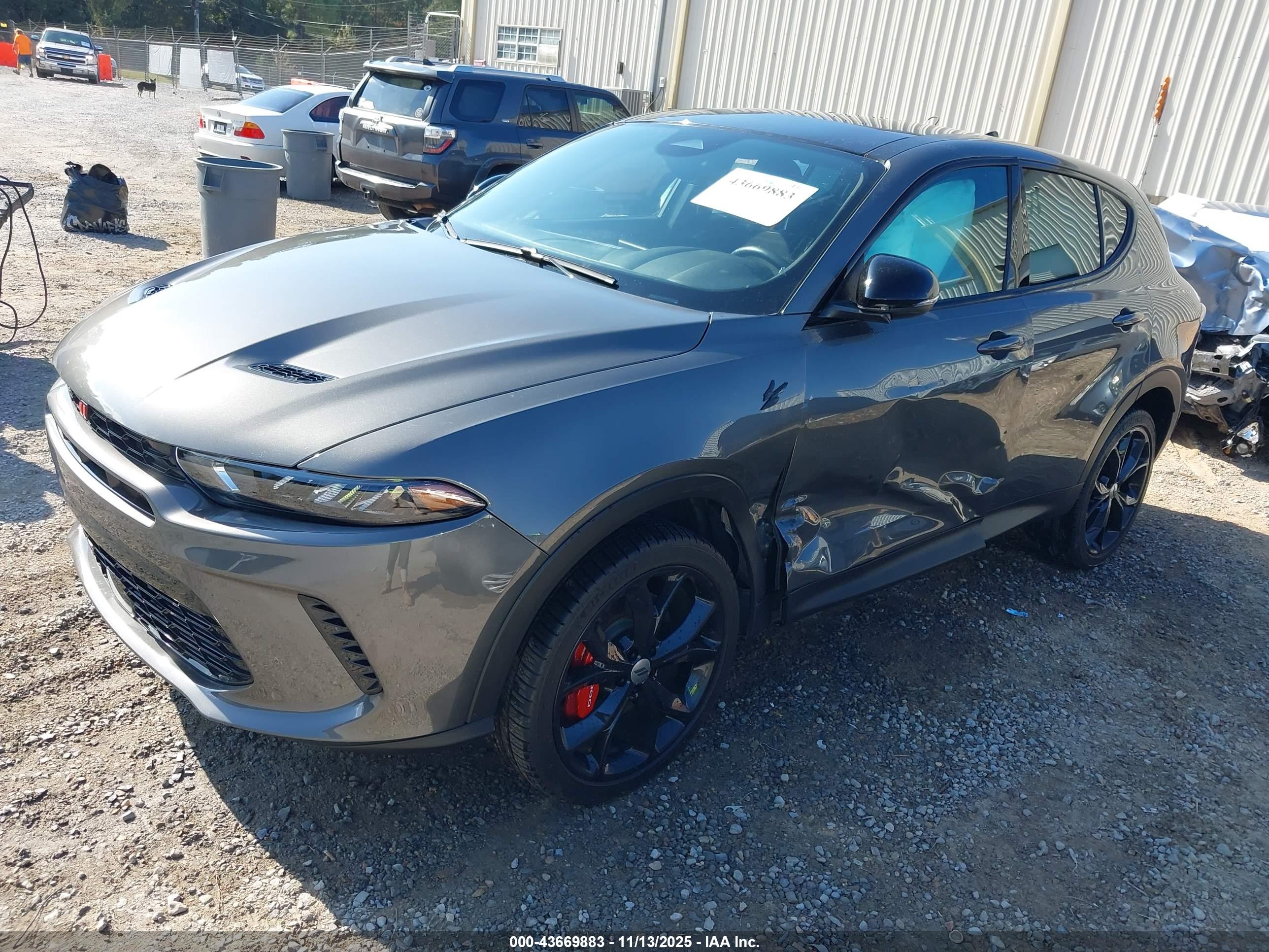 DODGE HORNET image 2