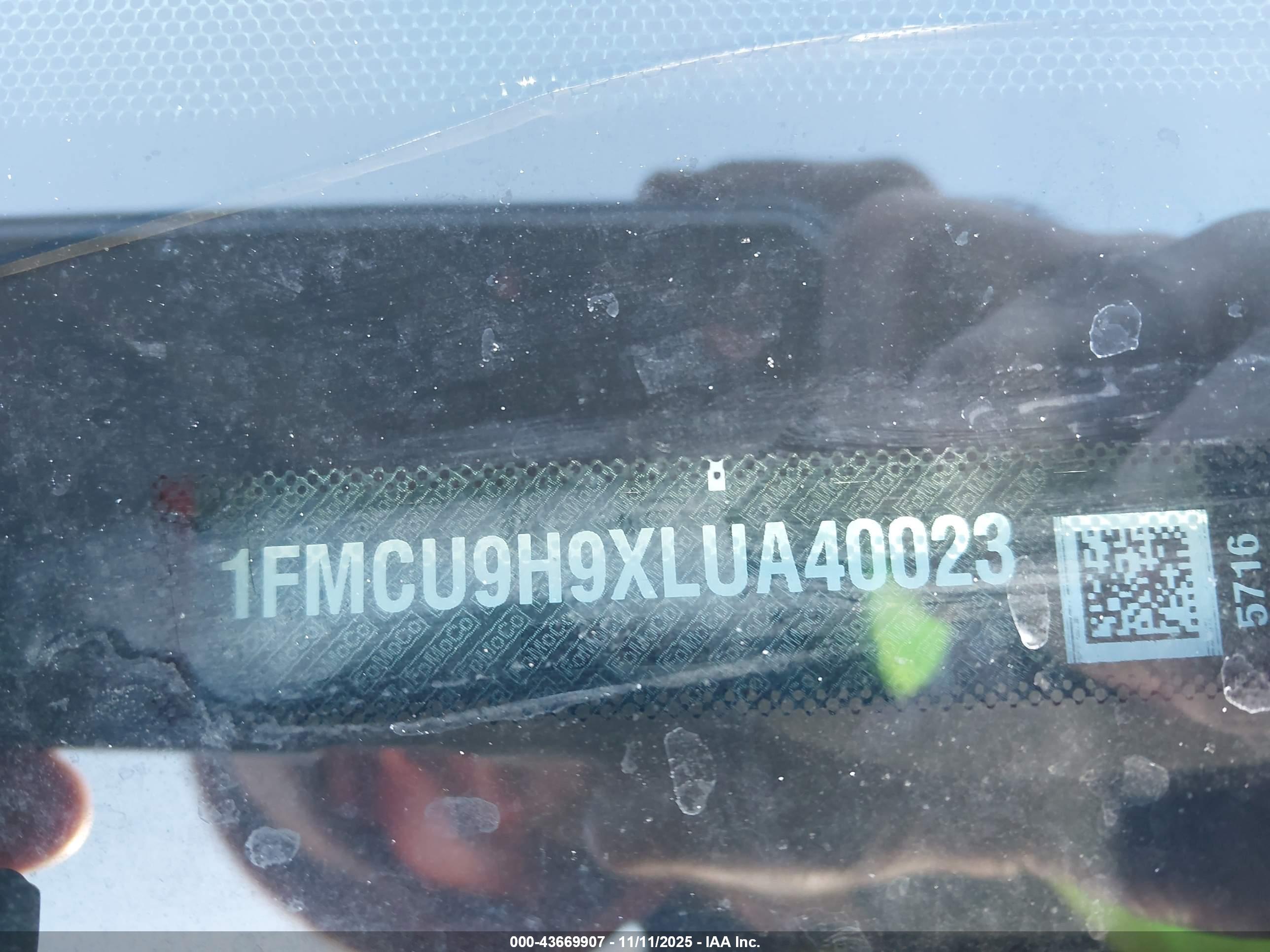 FORD ESCAPE image 9