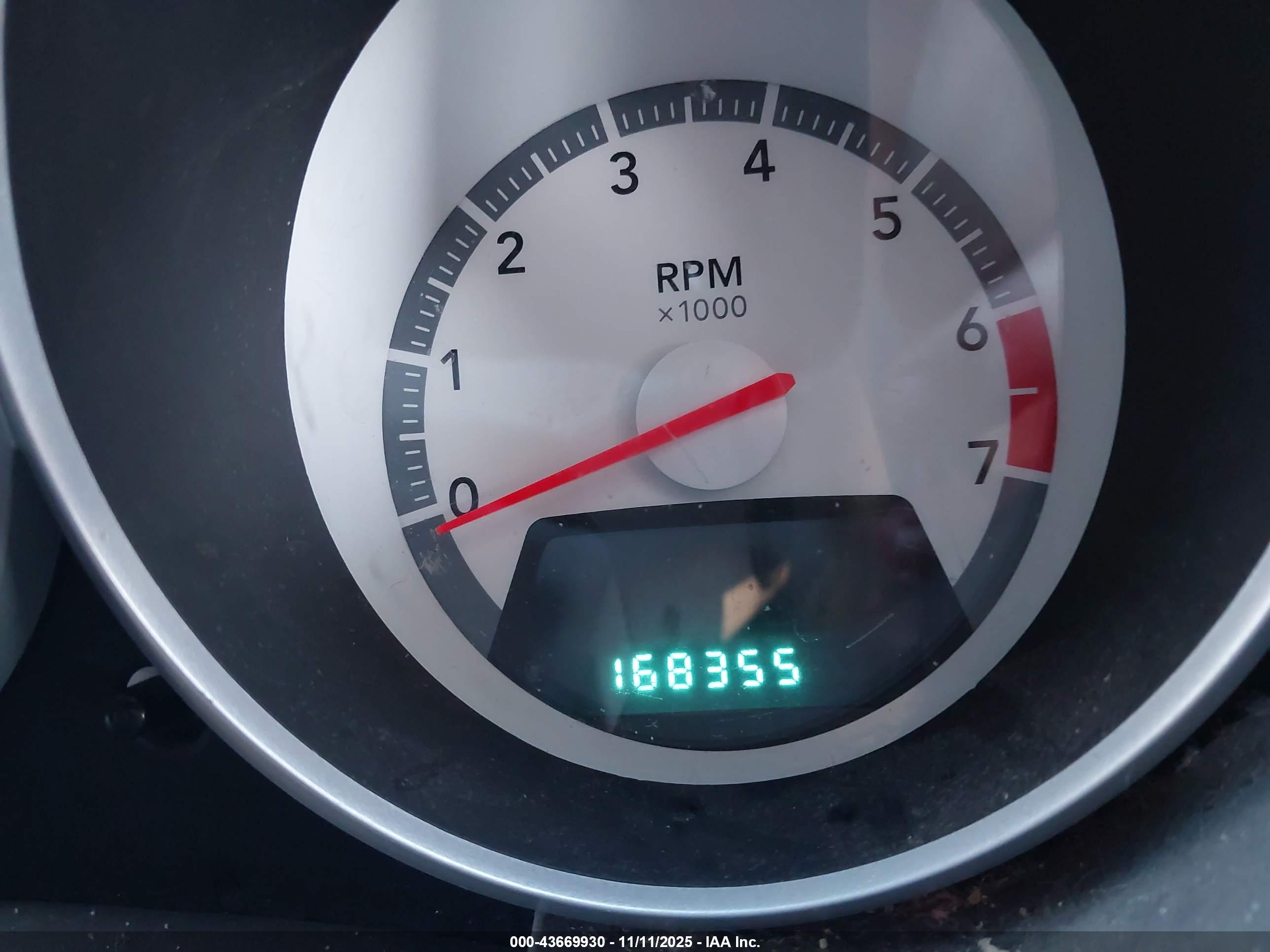 DODGE GRAND image 7
