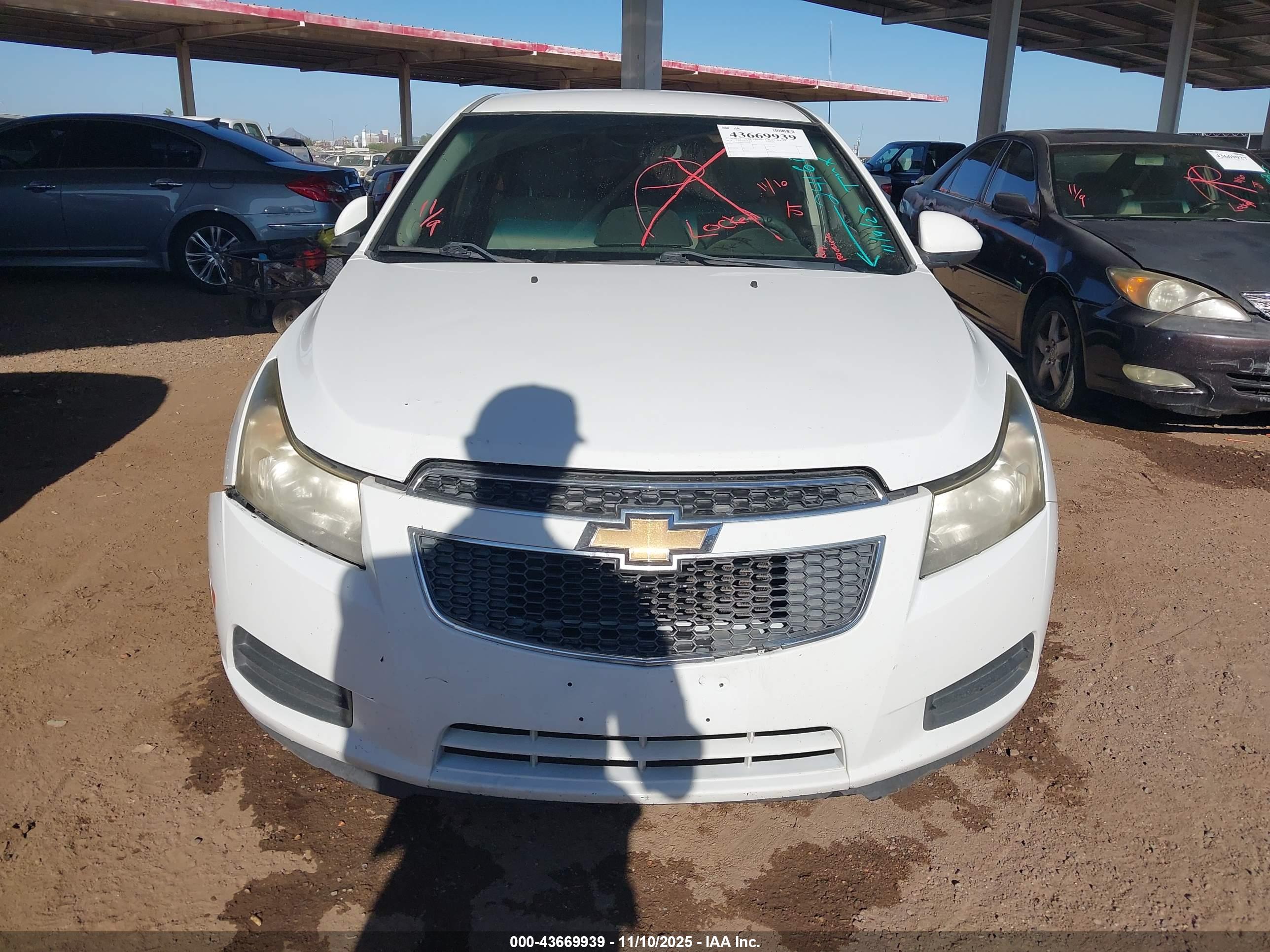 CHEVROLET CRUZE image 6