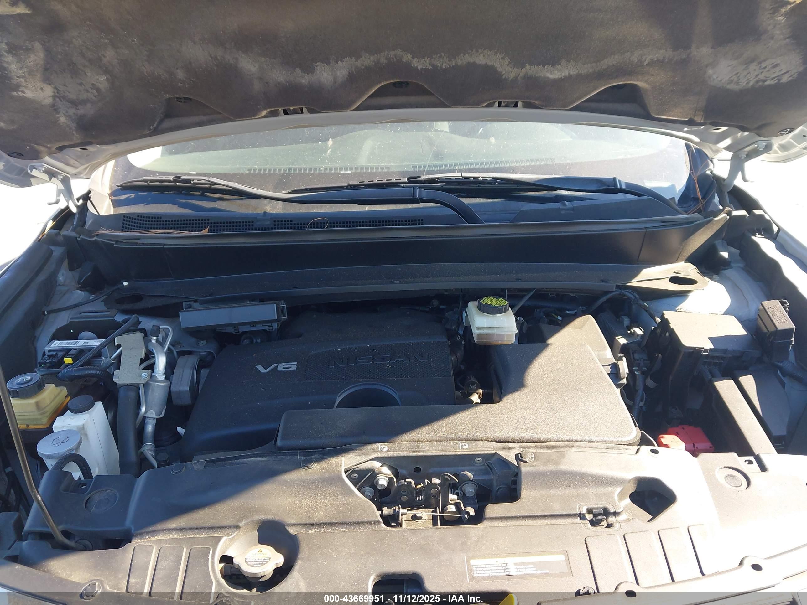 NISSAN PATHFINDER image 10