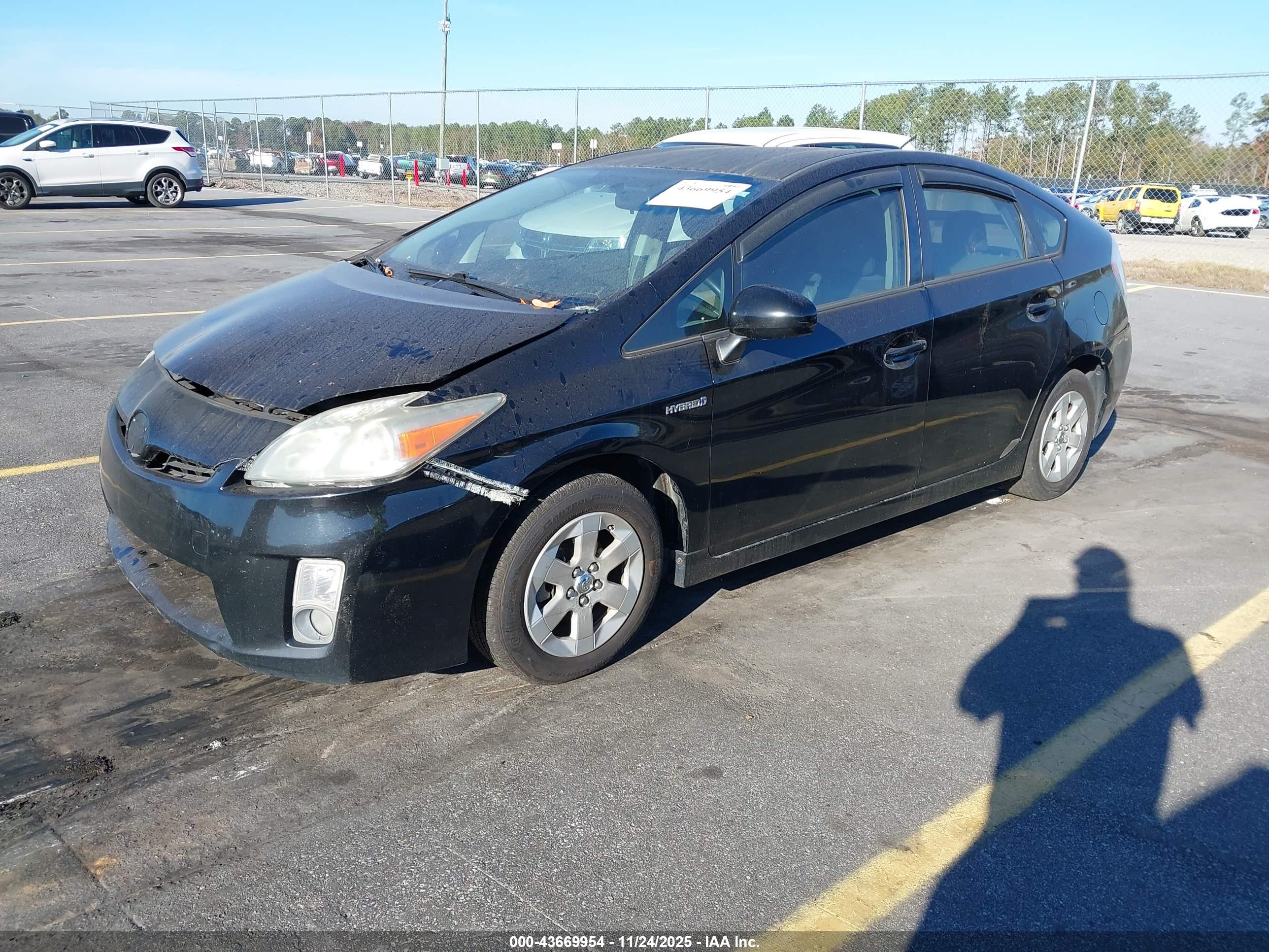 TOYOTA PRIUS image 2