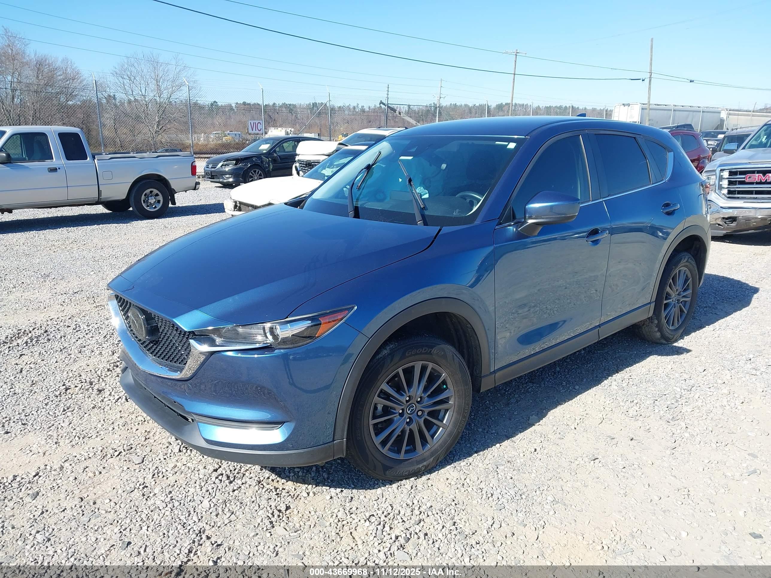 MAZDA CX-5 image 2