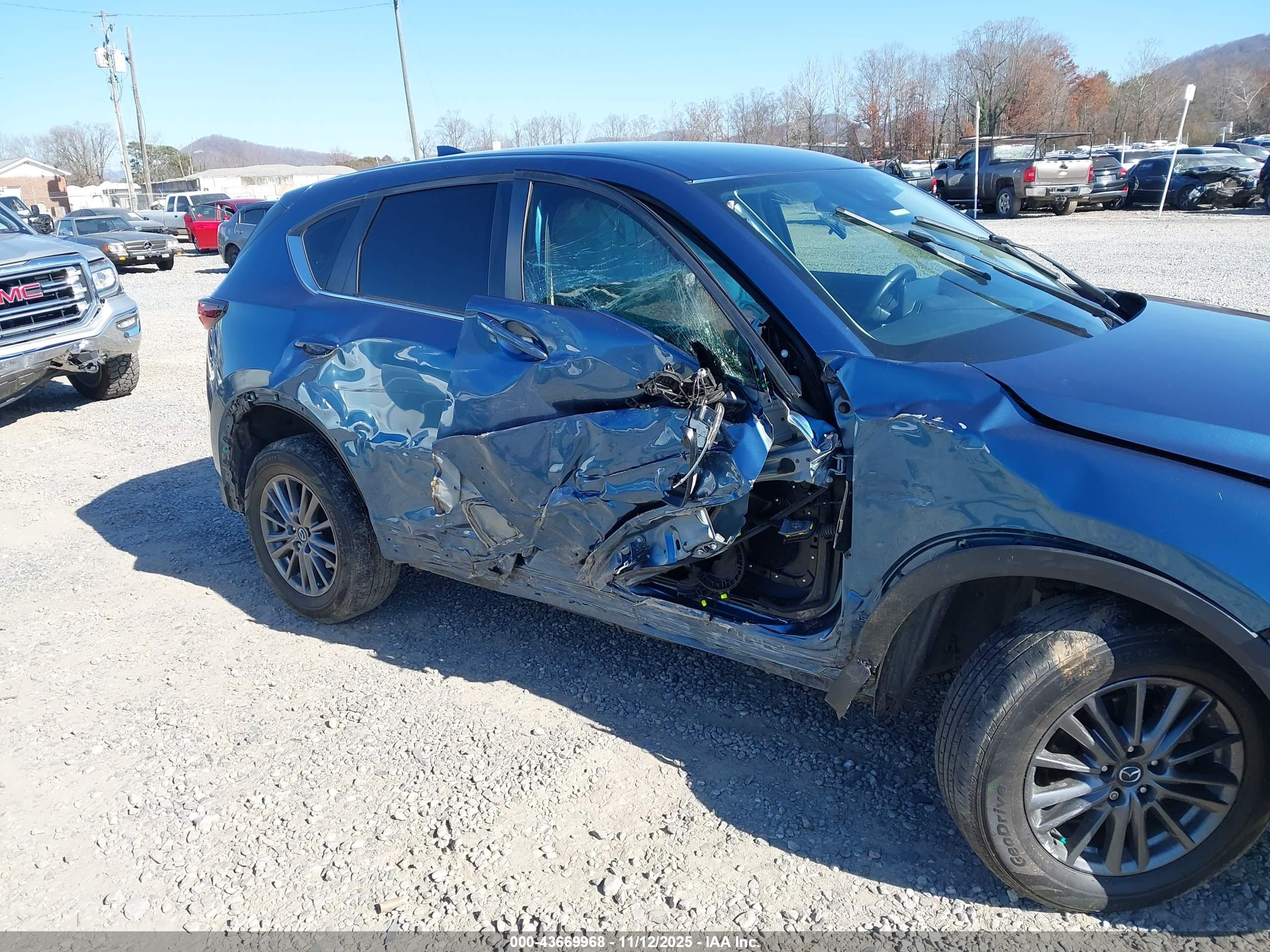 MAZDA CX-5 image 6
