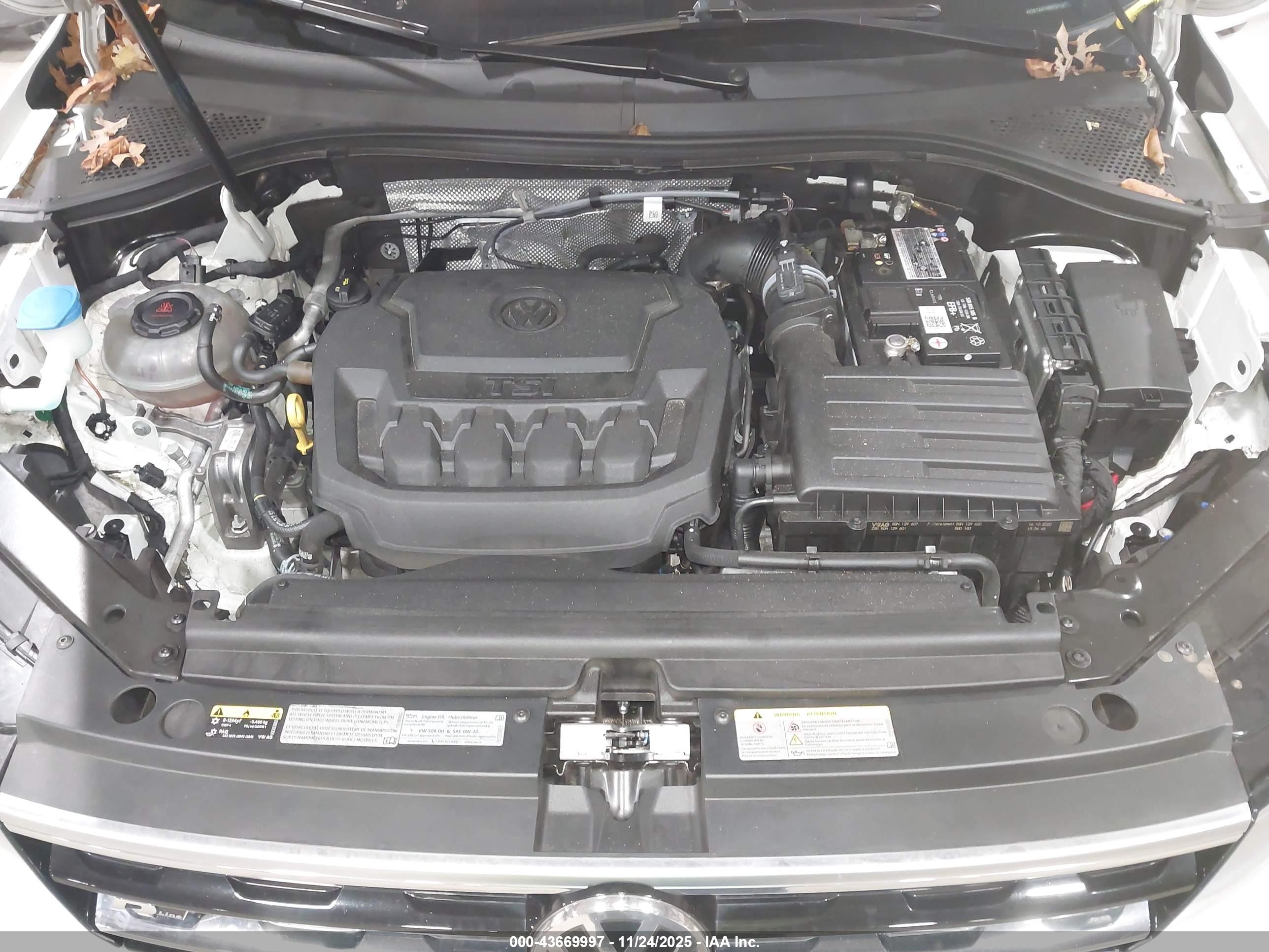 VOLKSWAGEN TIGUAN image 10