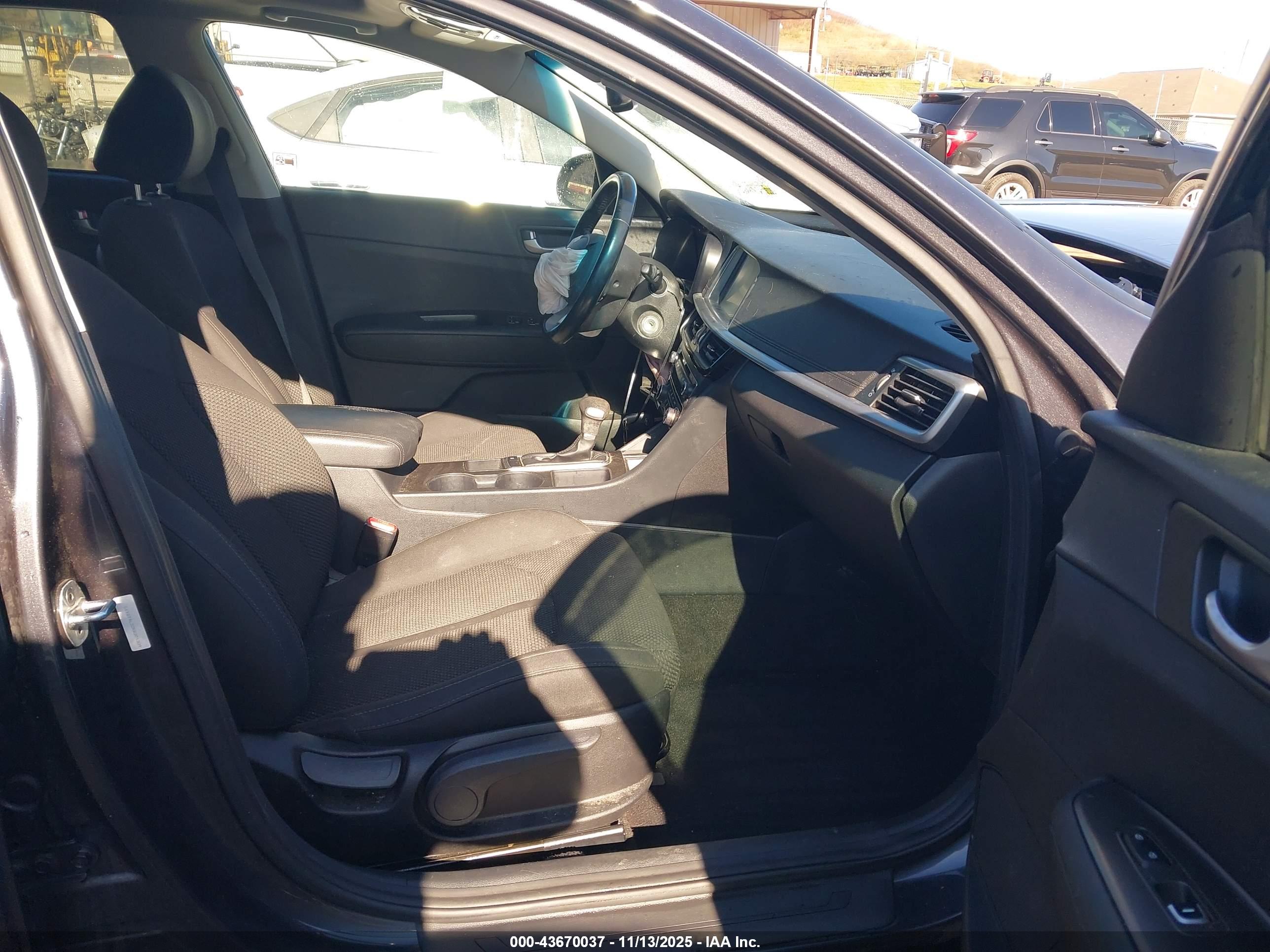 KIA OPTIMA image 5