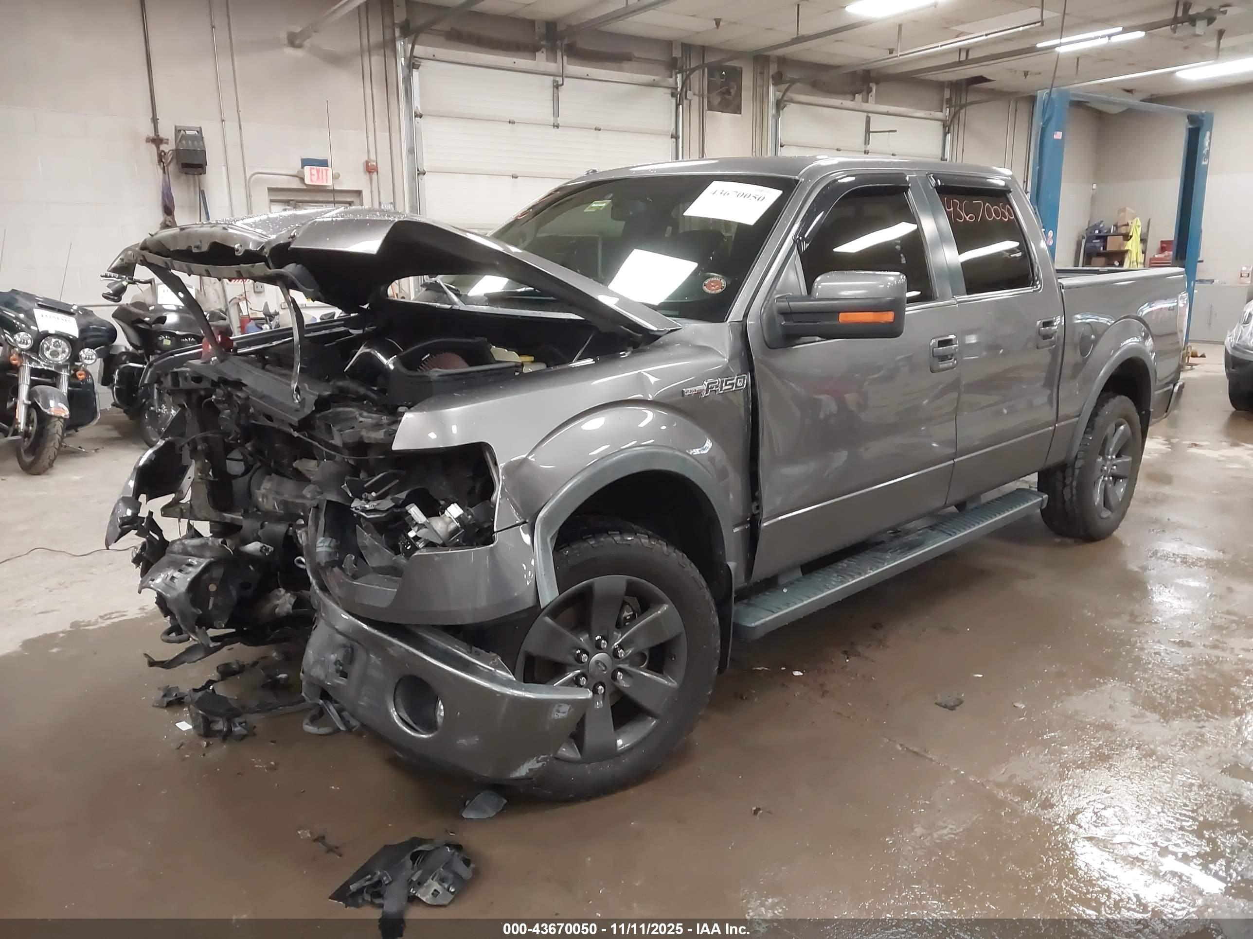 FORD F-150 image 2