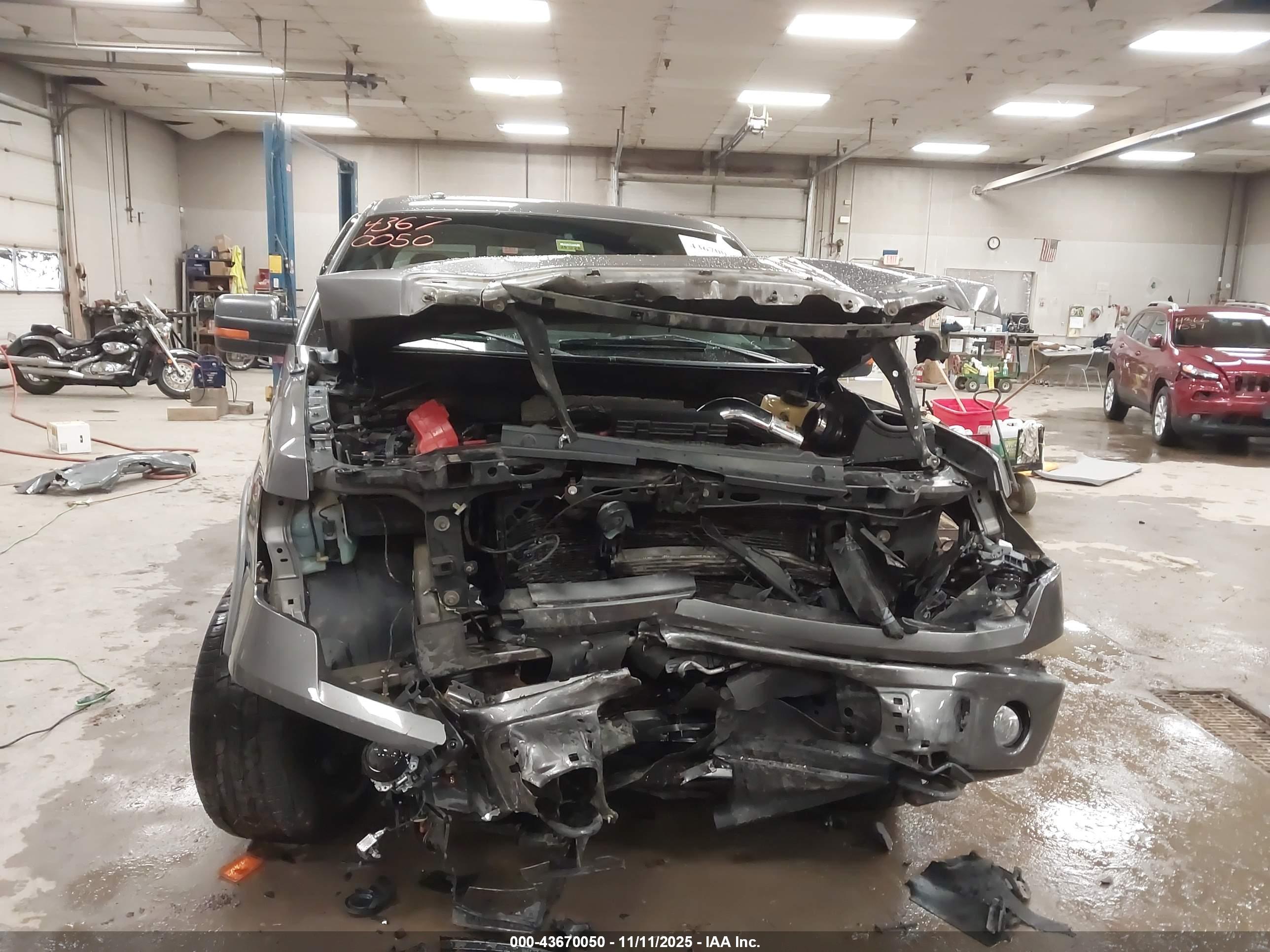 FORD F-150 image 6