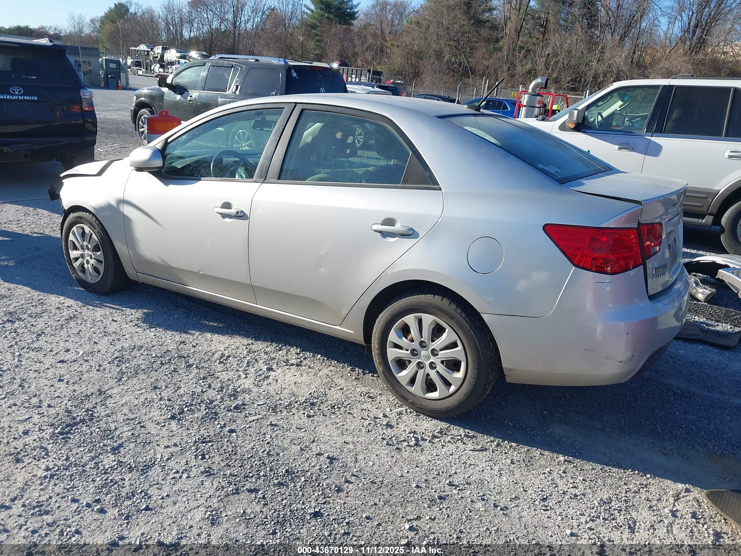 KIA FORTE image 3