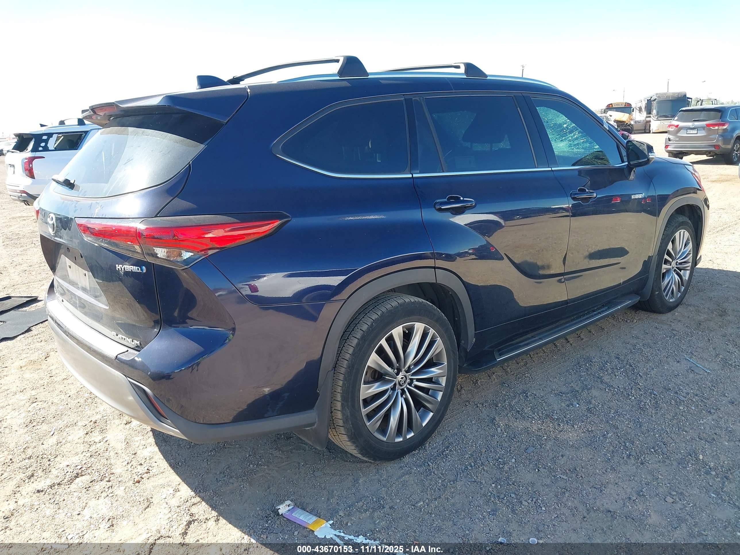 TOYOTA HIGHLANDER image 4