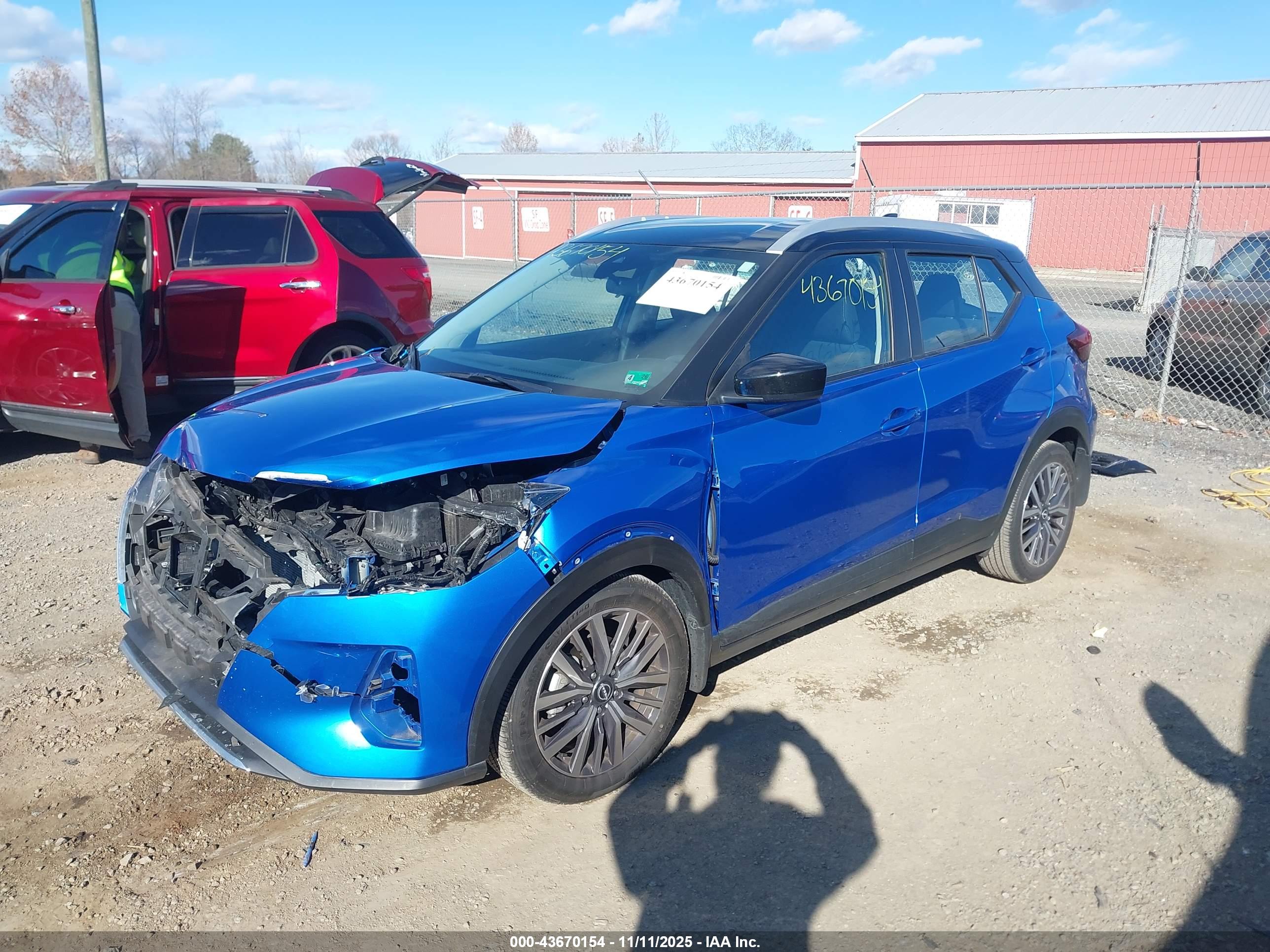 NISSAN KICKS image 2