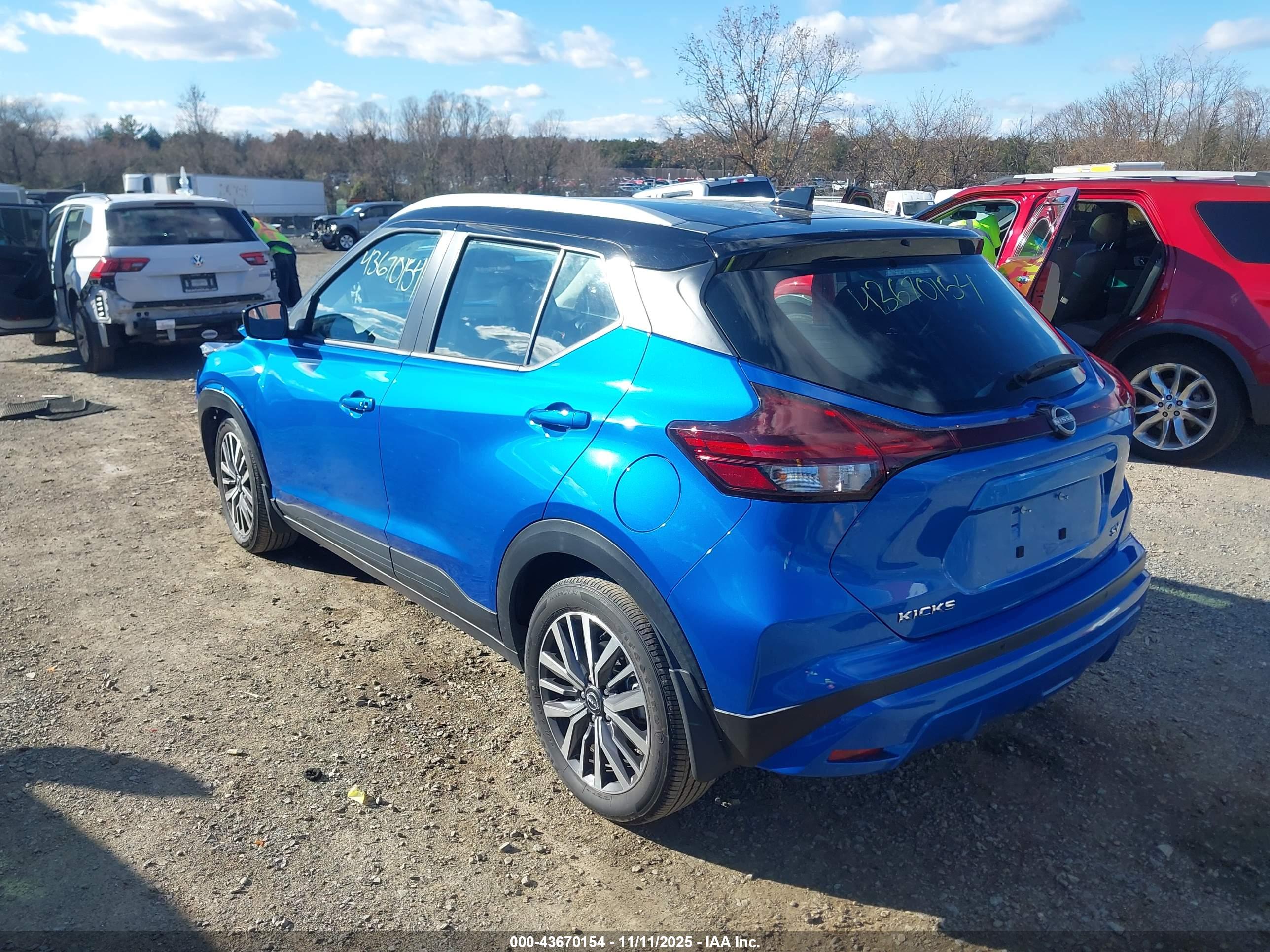 NISSAN KICKS image 3