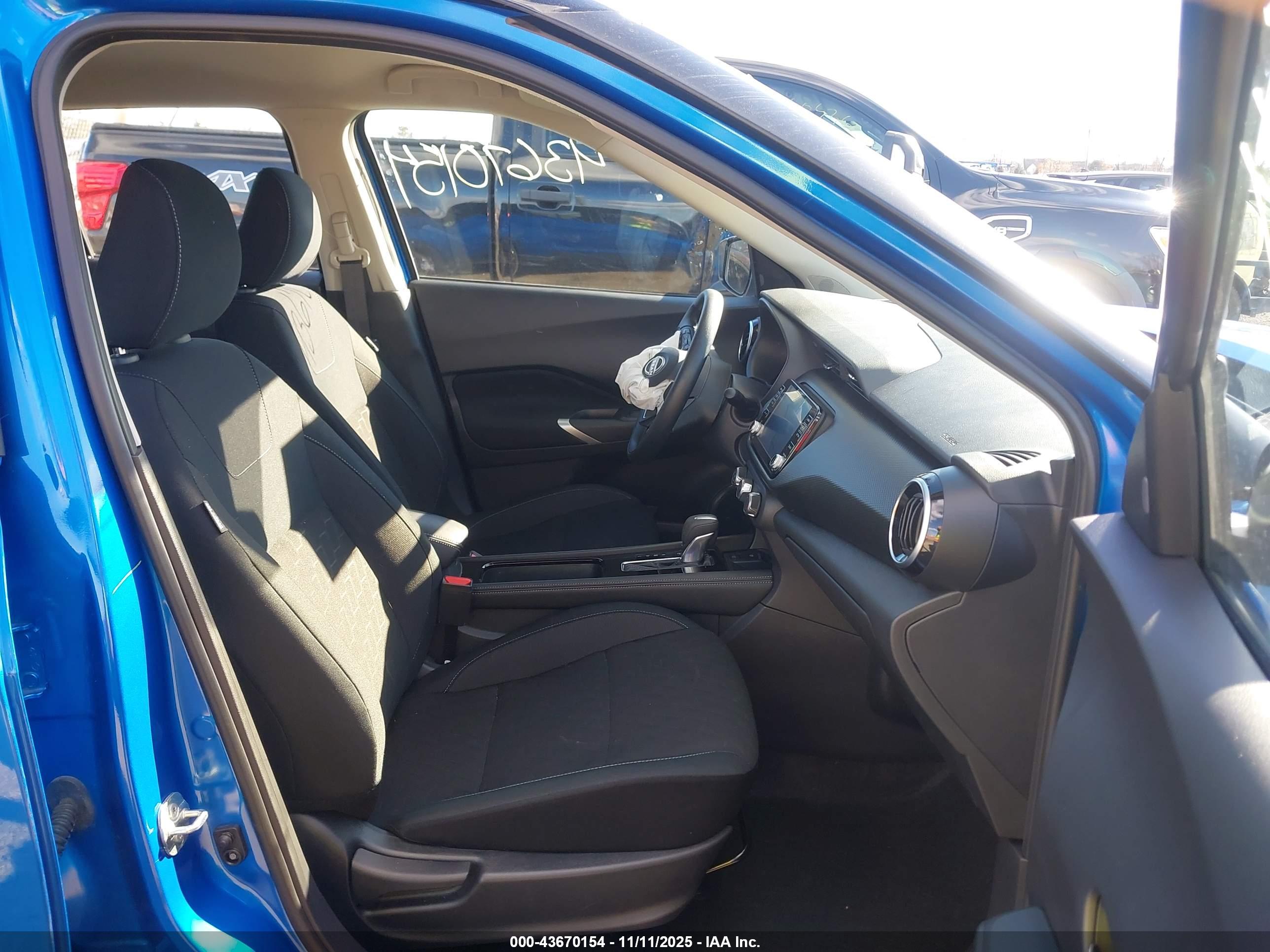 NISSAN KICKS image 5