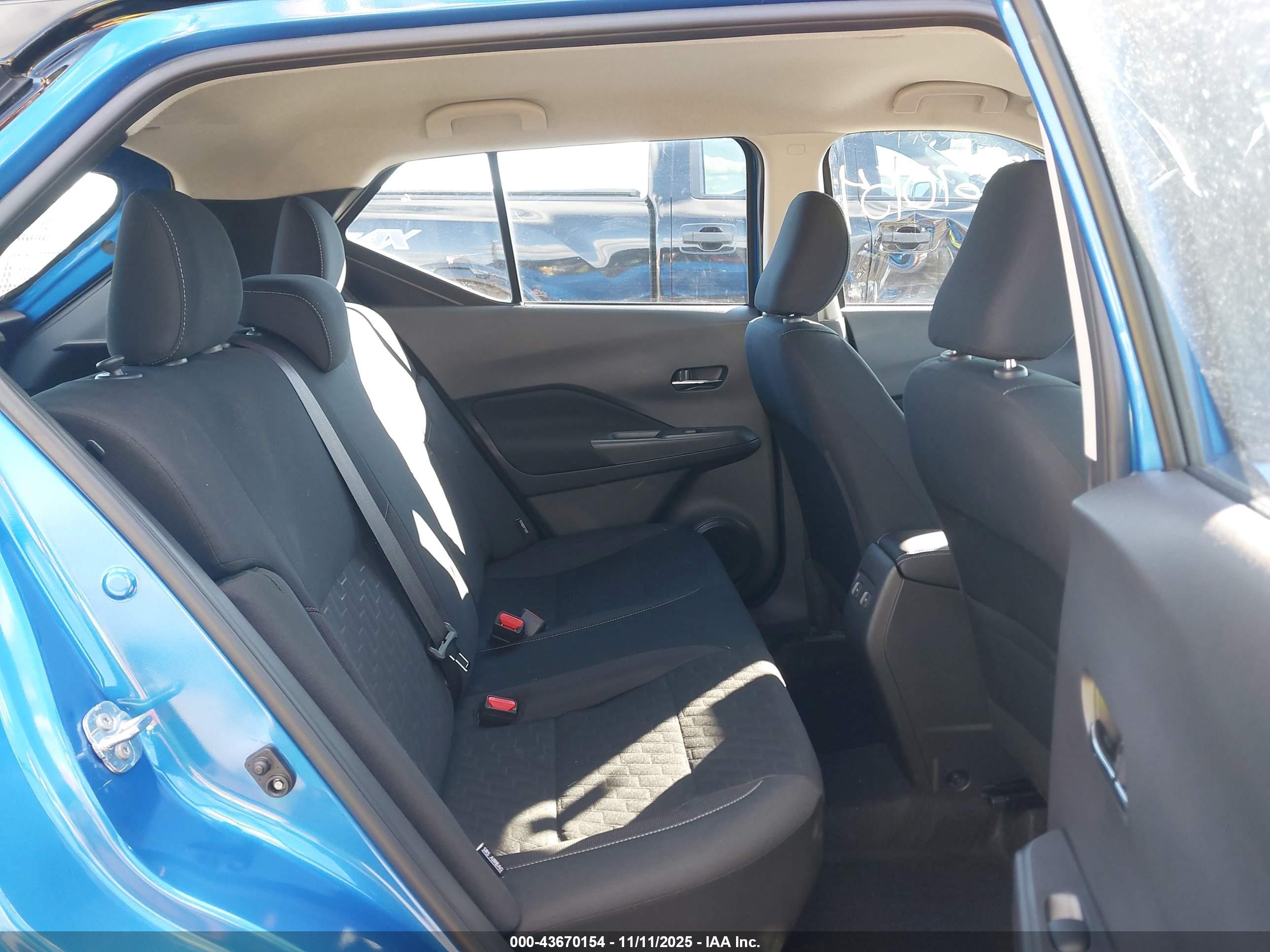 NISSAN KICKS image 8