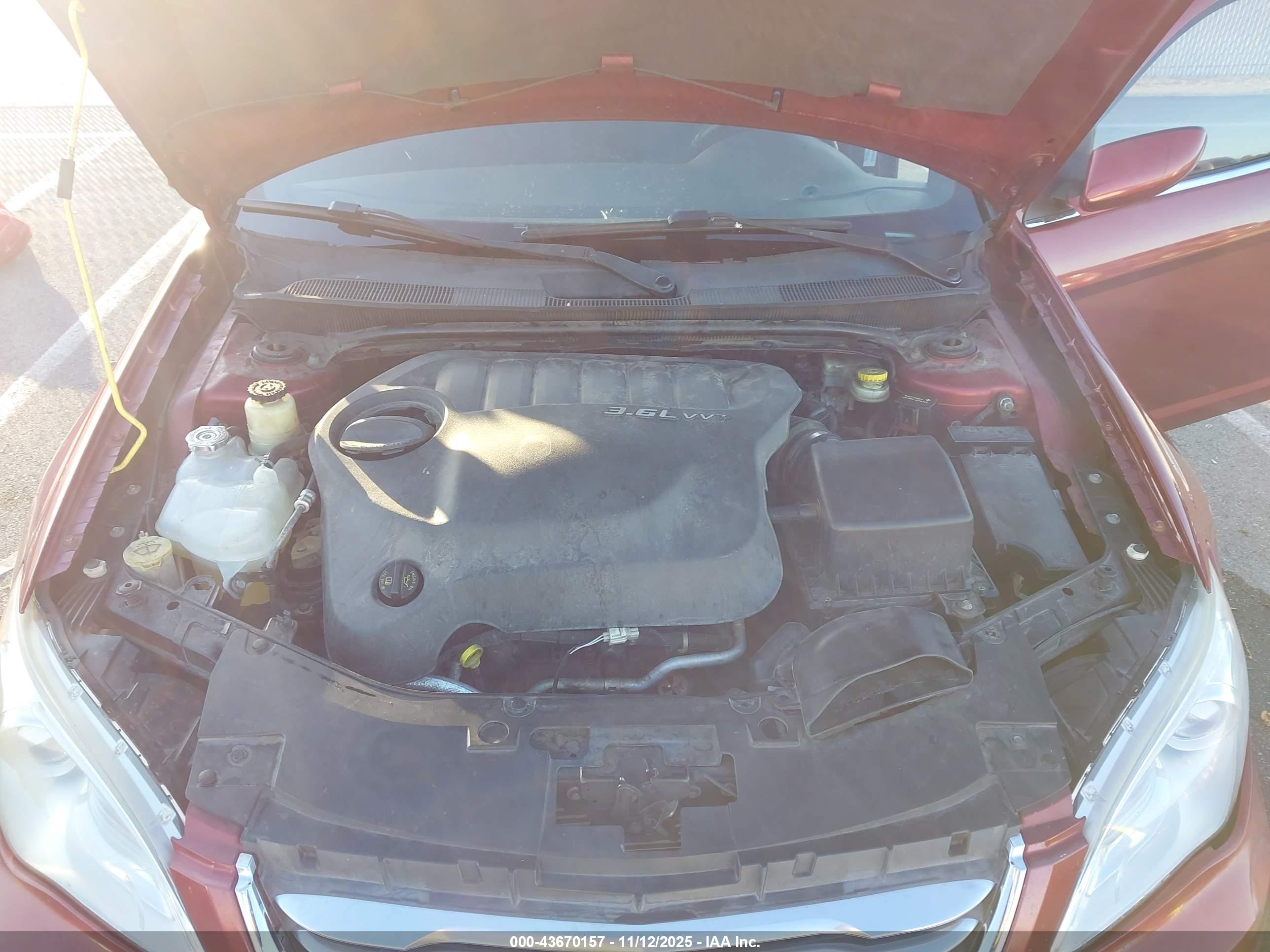 CHRYSLER 200 image 10