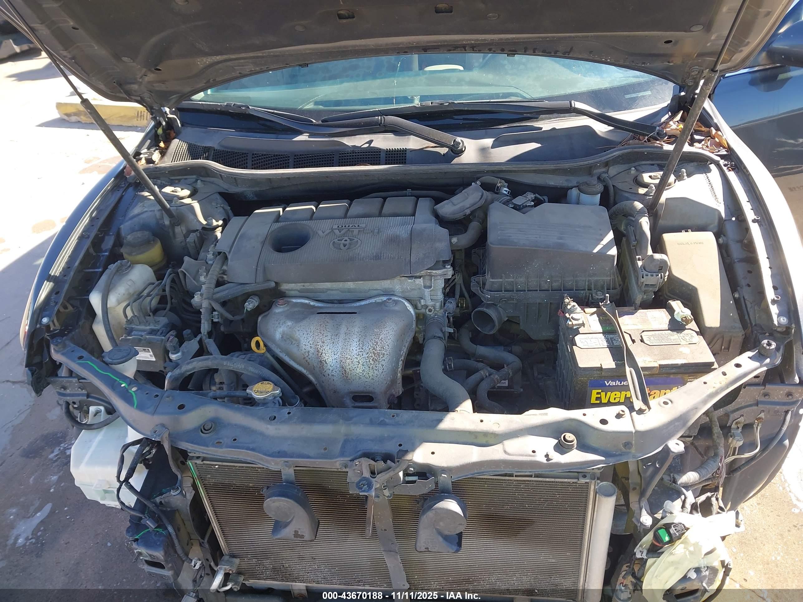 TOYOTA CAMRY image 10