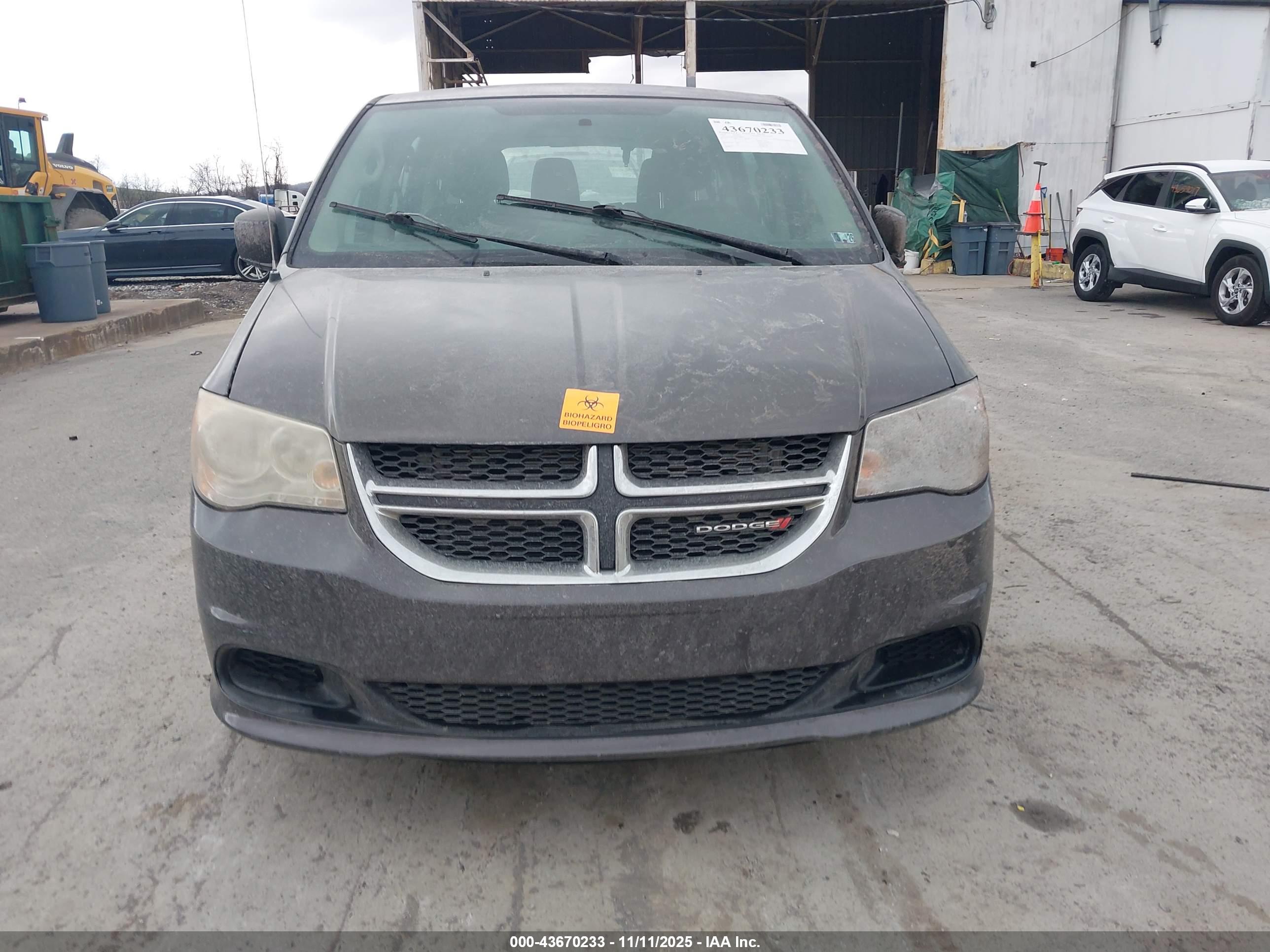 DODGE GRAND image 6