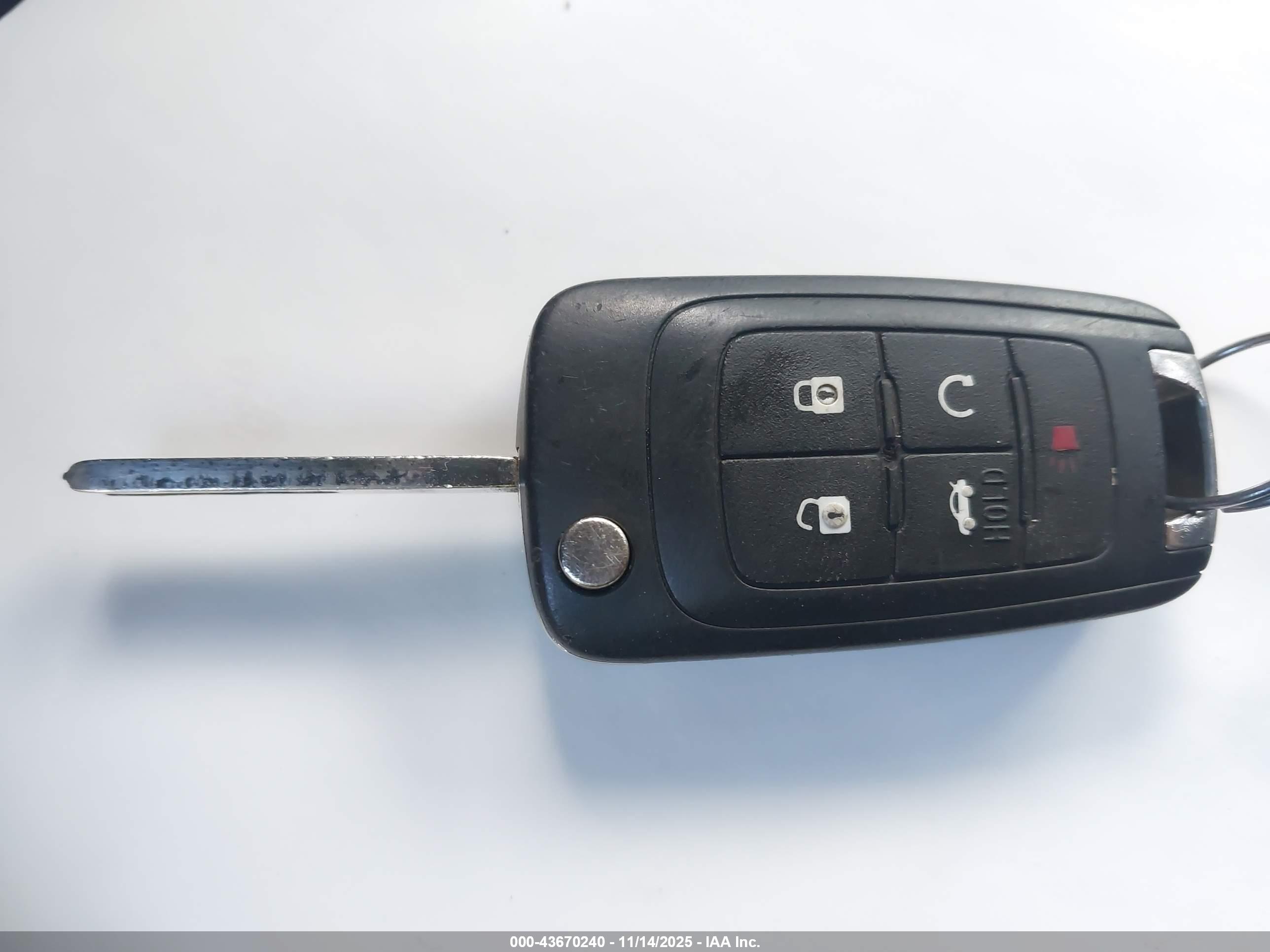 BUICK LACROSSE image 11