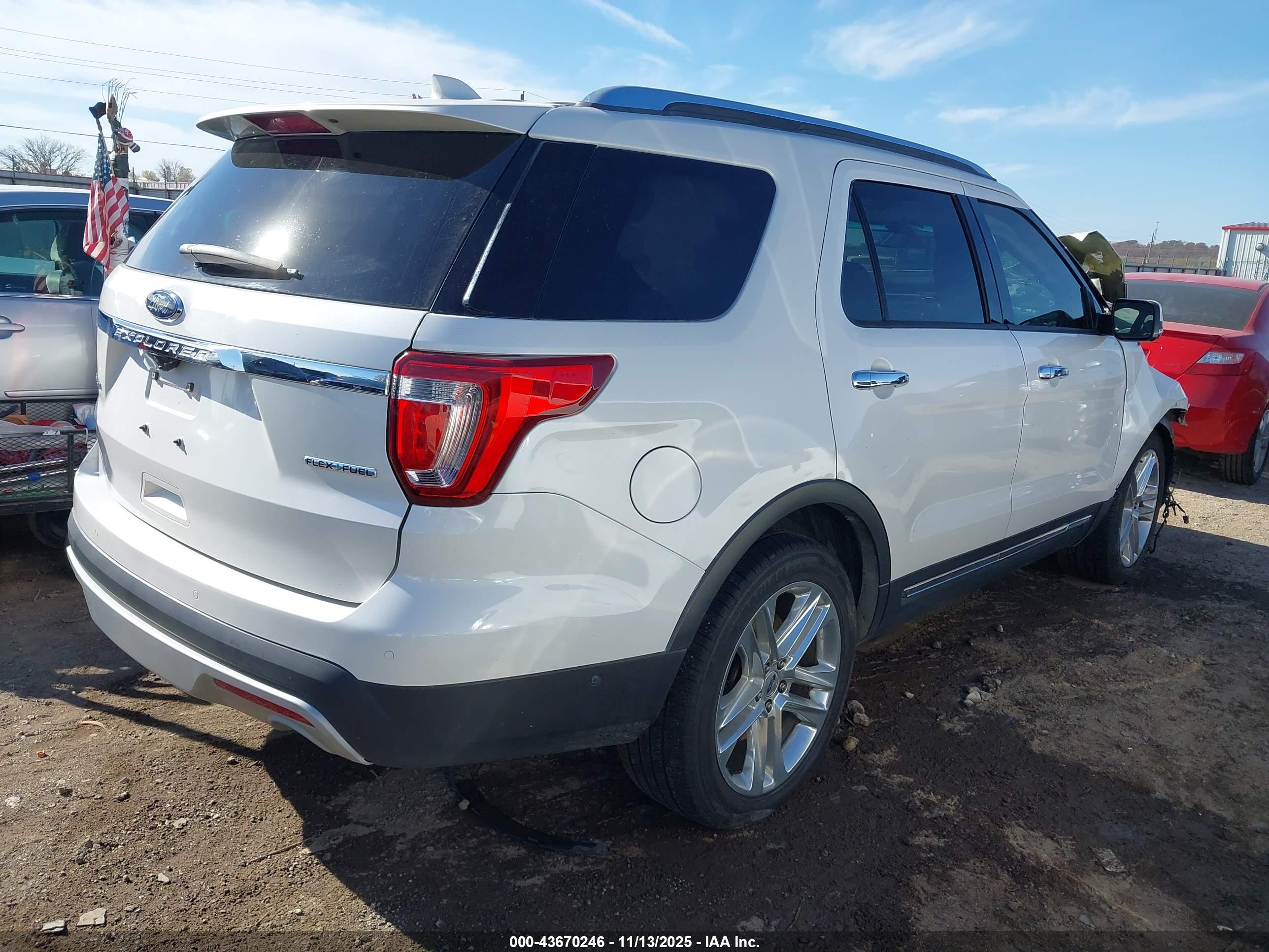 FORD EXPLORER image 4