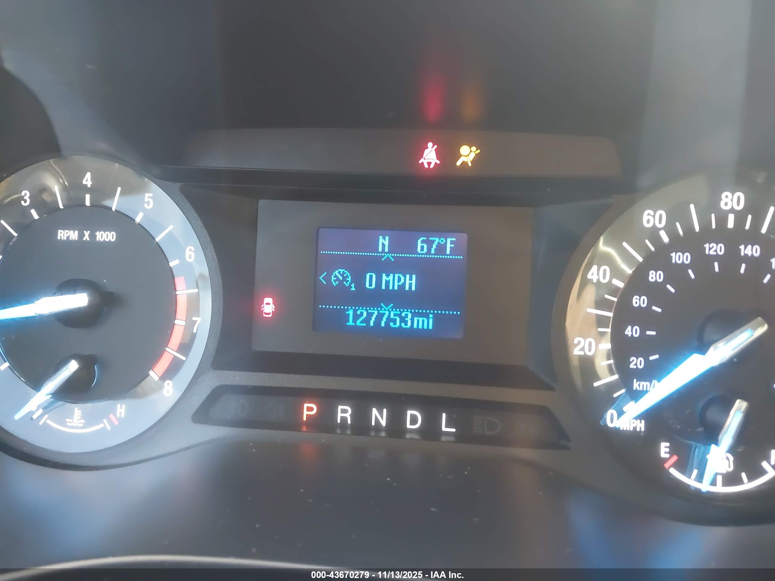 FORD FUSION image 7