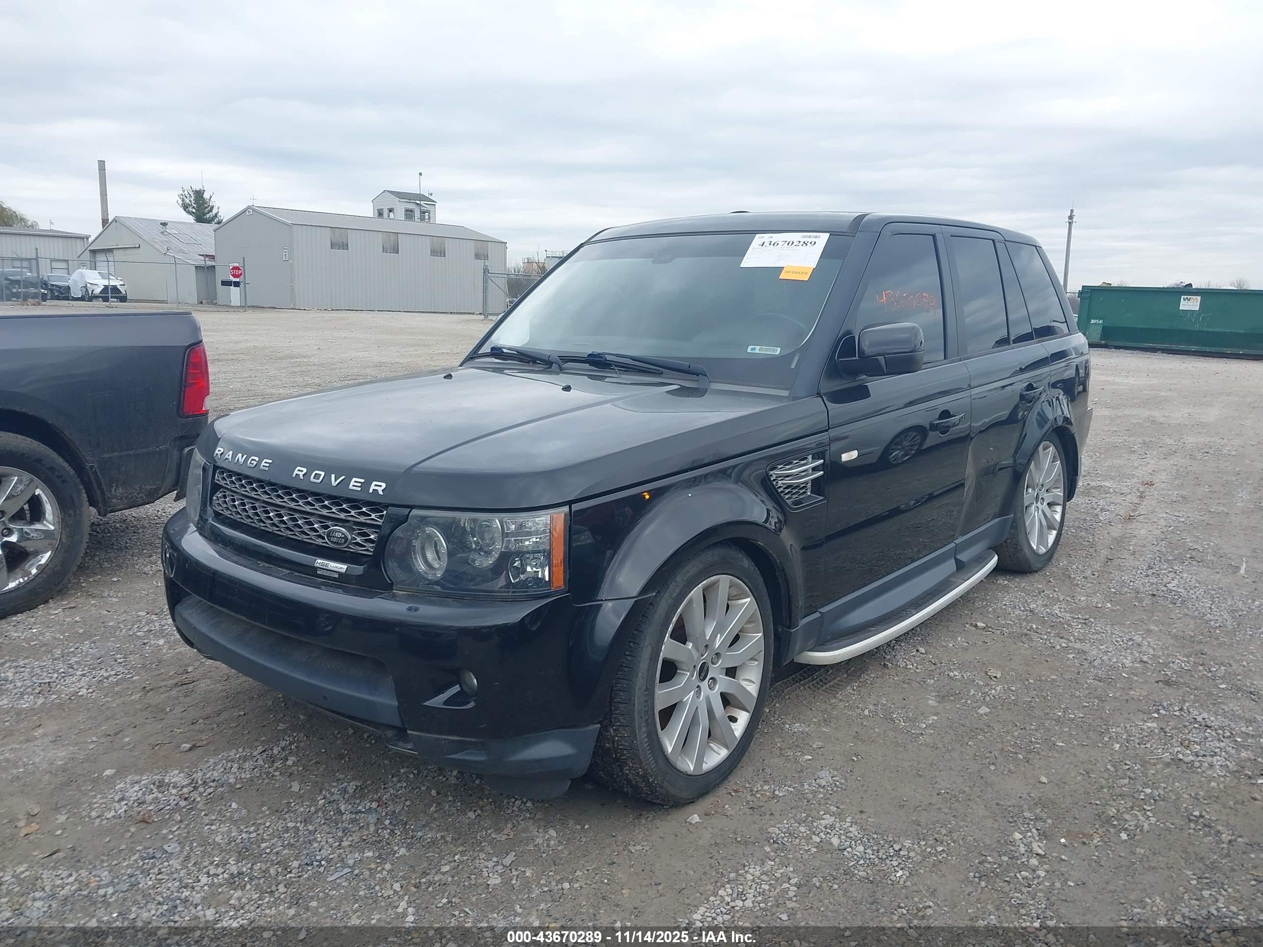 LAND ROVER image 2