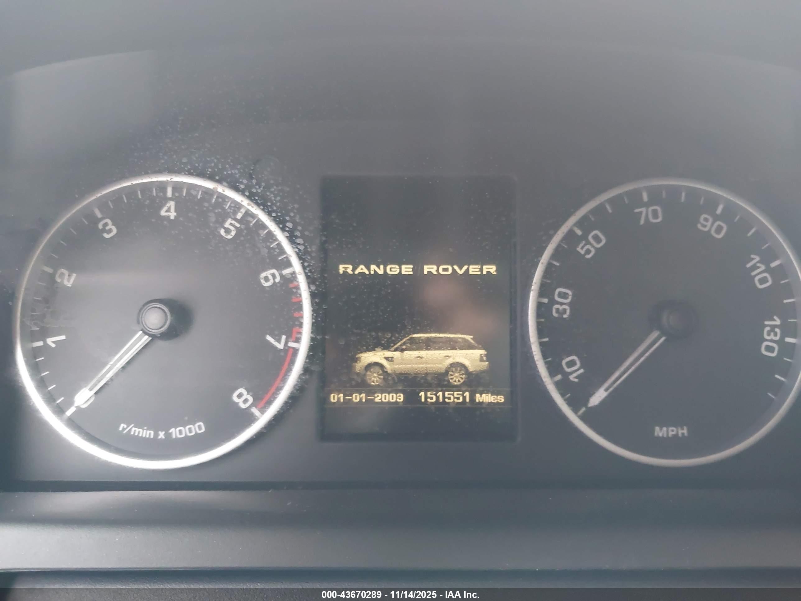 LAND ROVER image 7