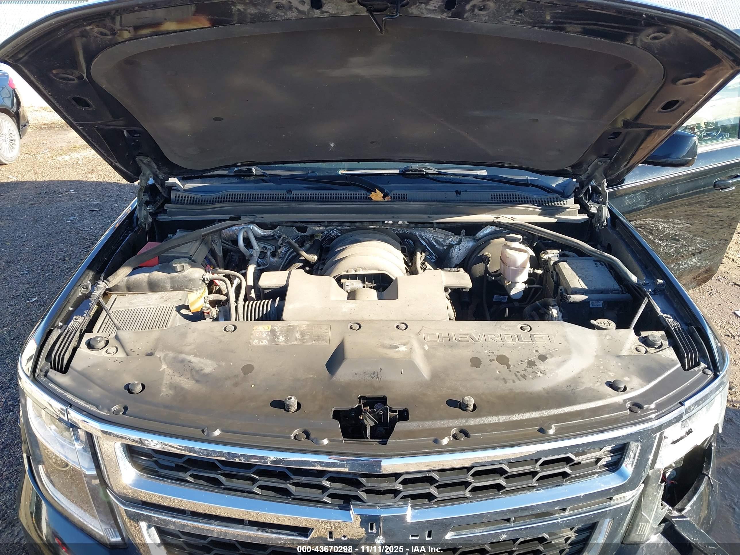CHEVROLET TAHOE image 10