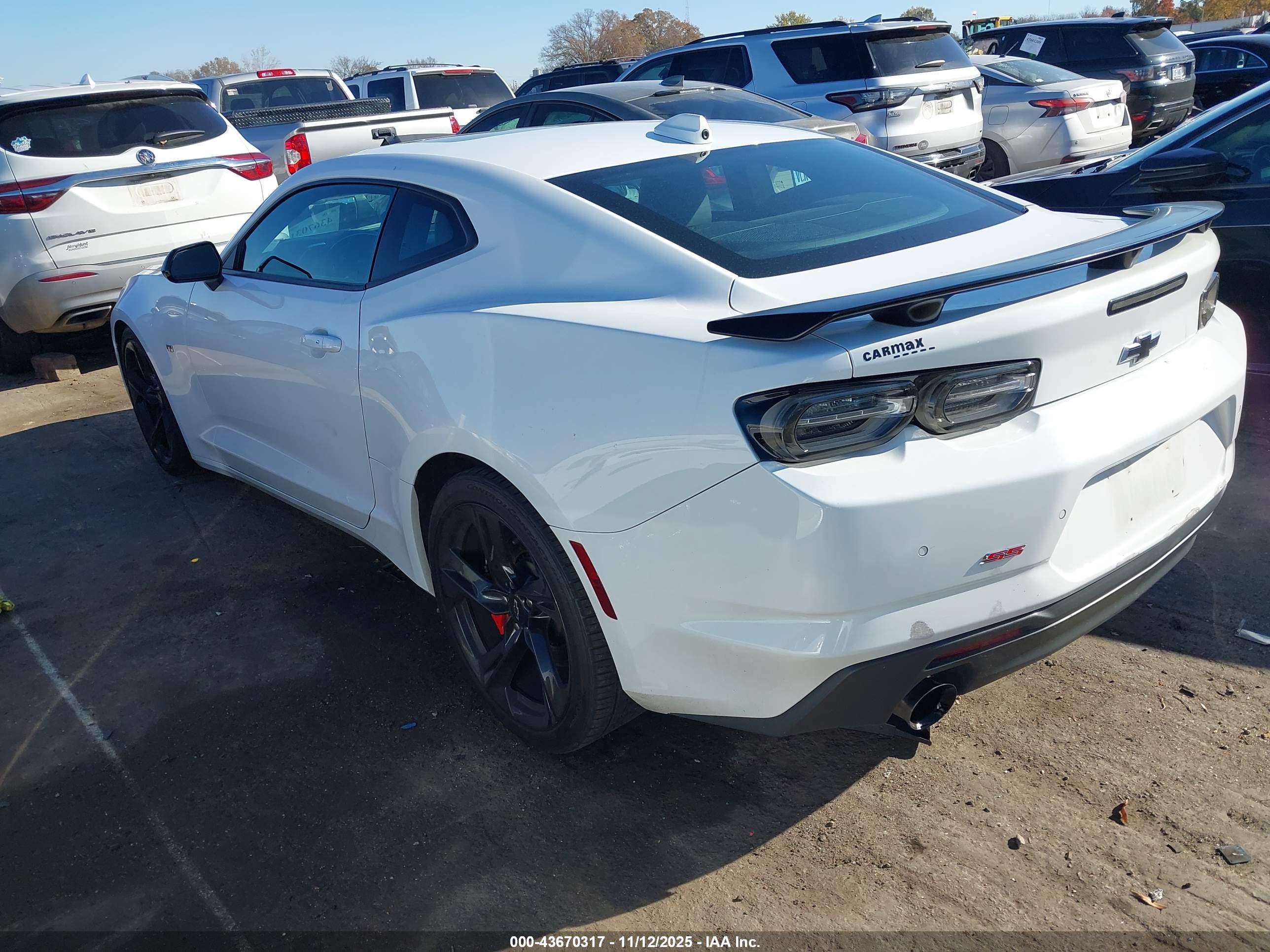 CHEVROLET CAMARO image 3