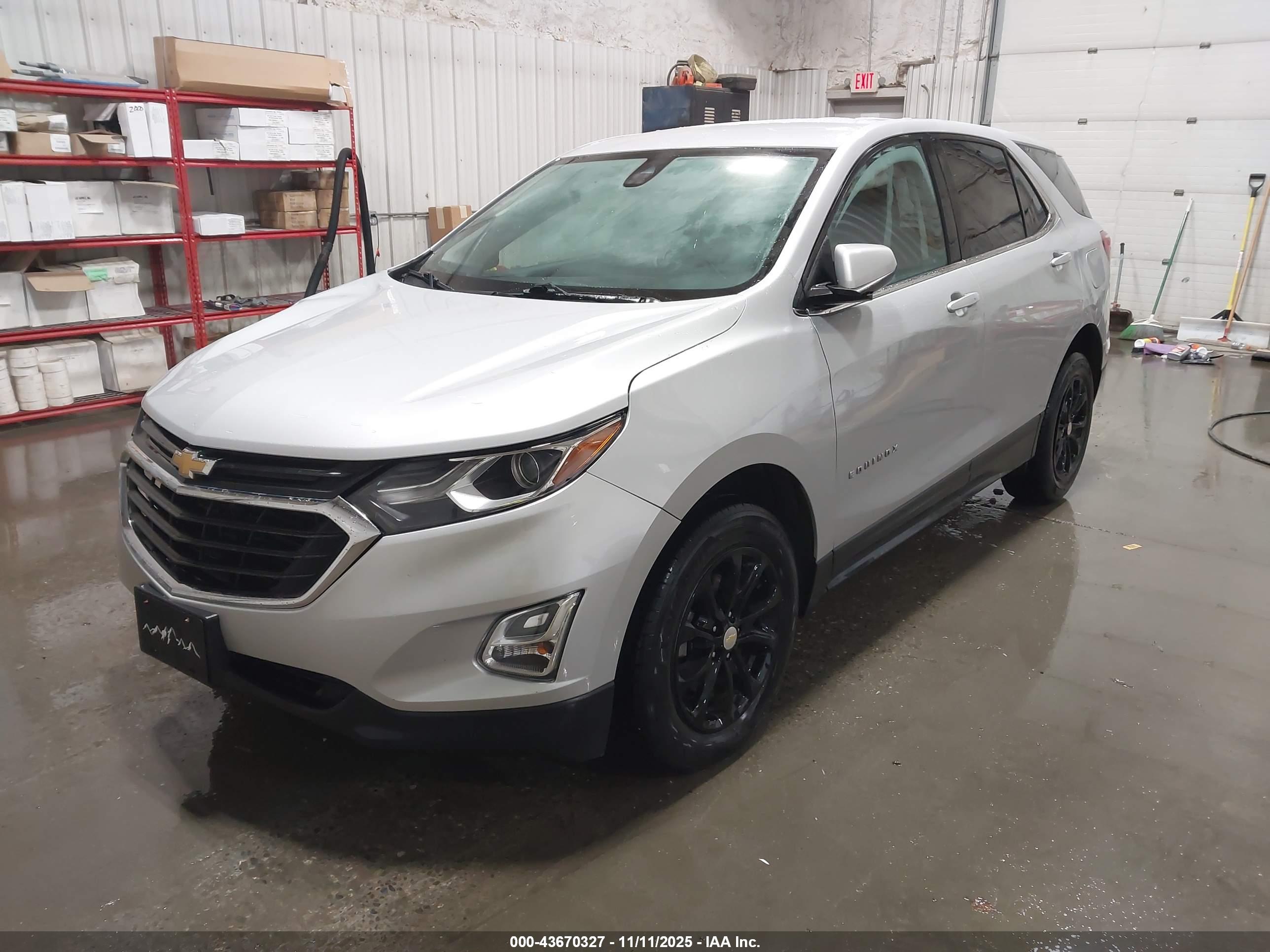 CHEVROLET EQUINOX image 2