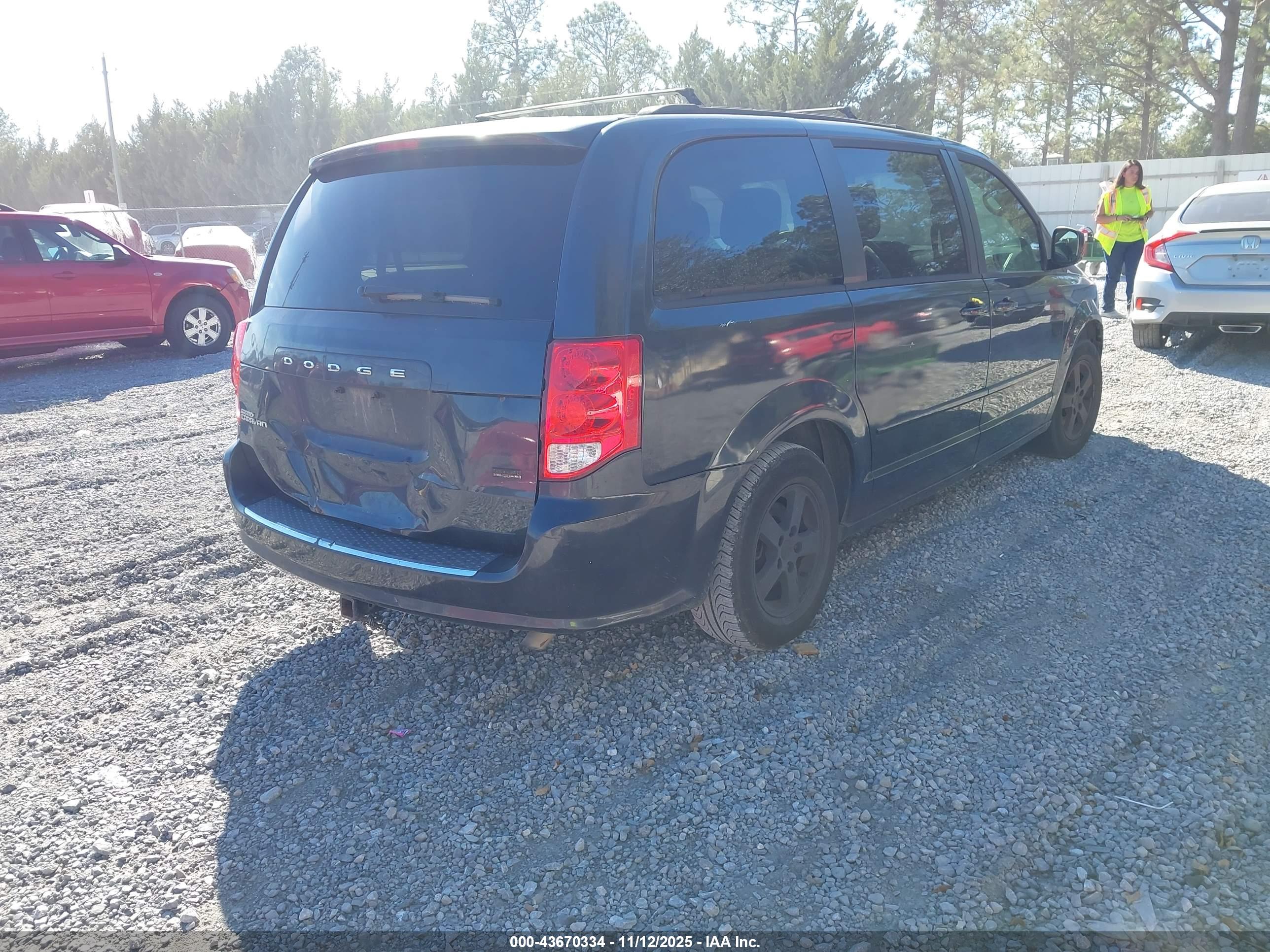 DODGE GRAND image 4