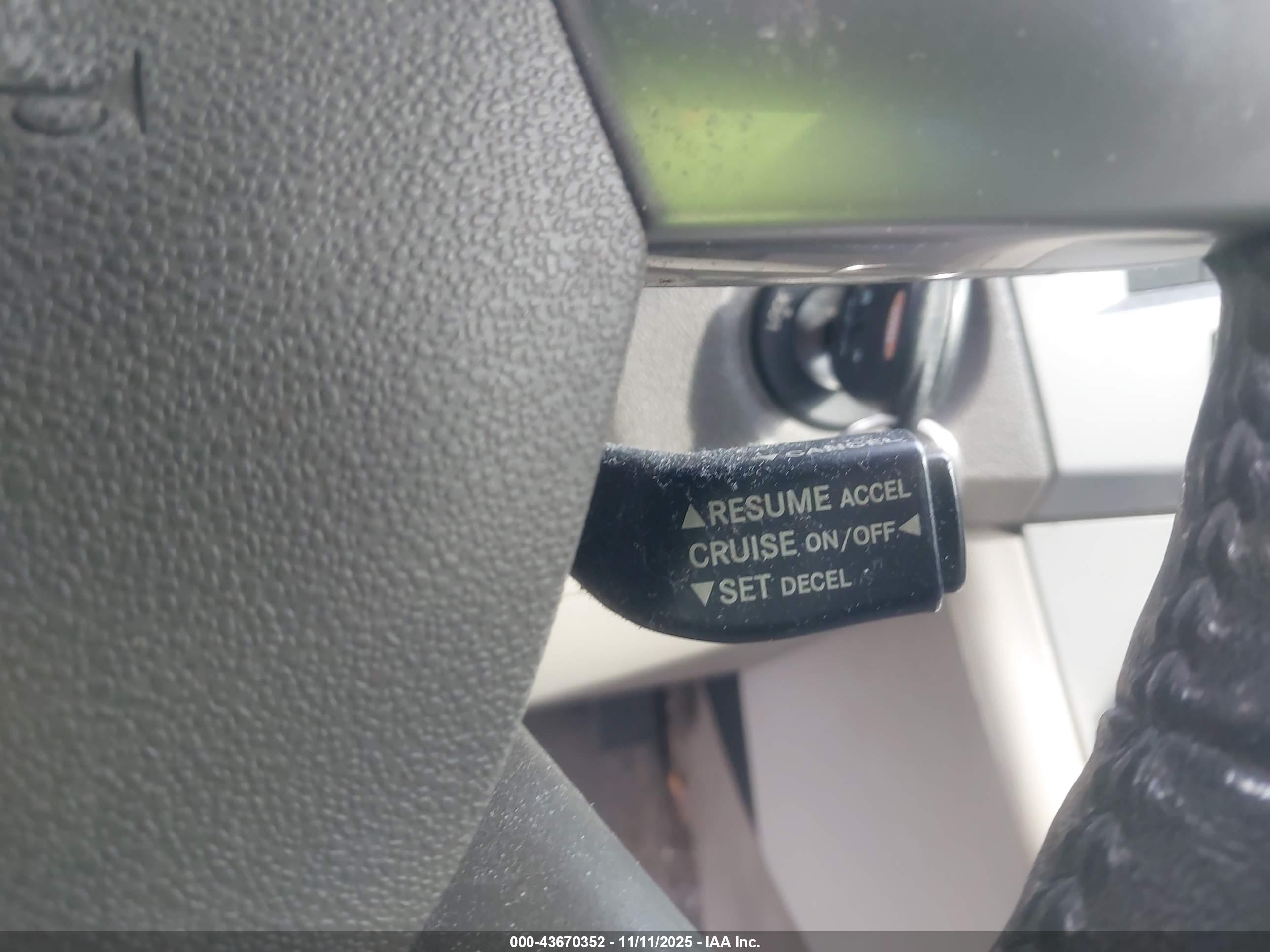 CHRYSLER SEBRING image 11