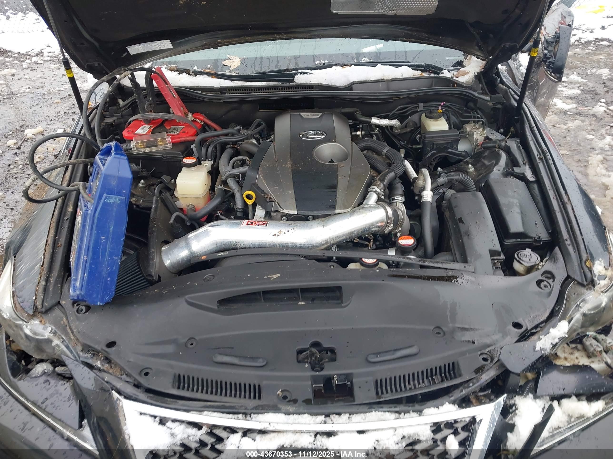 LEXUS IS image 10