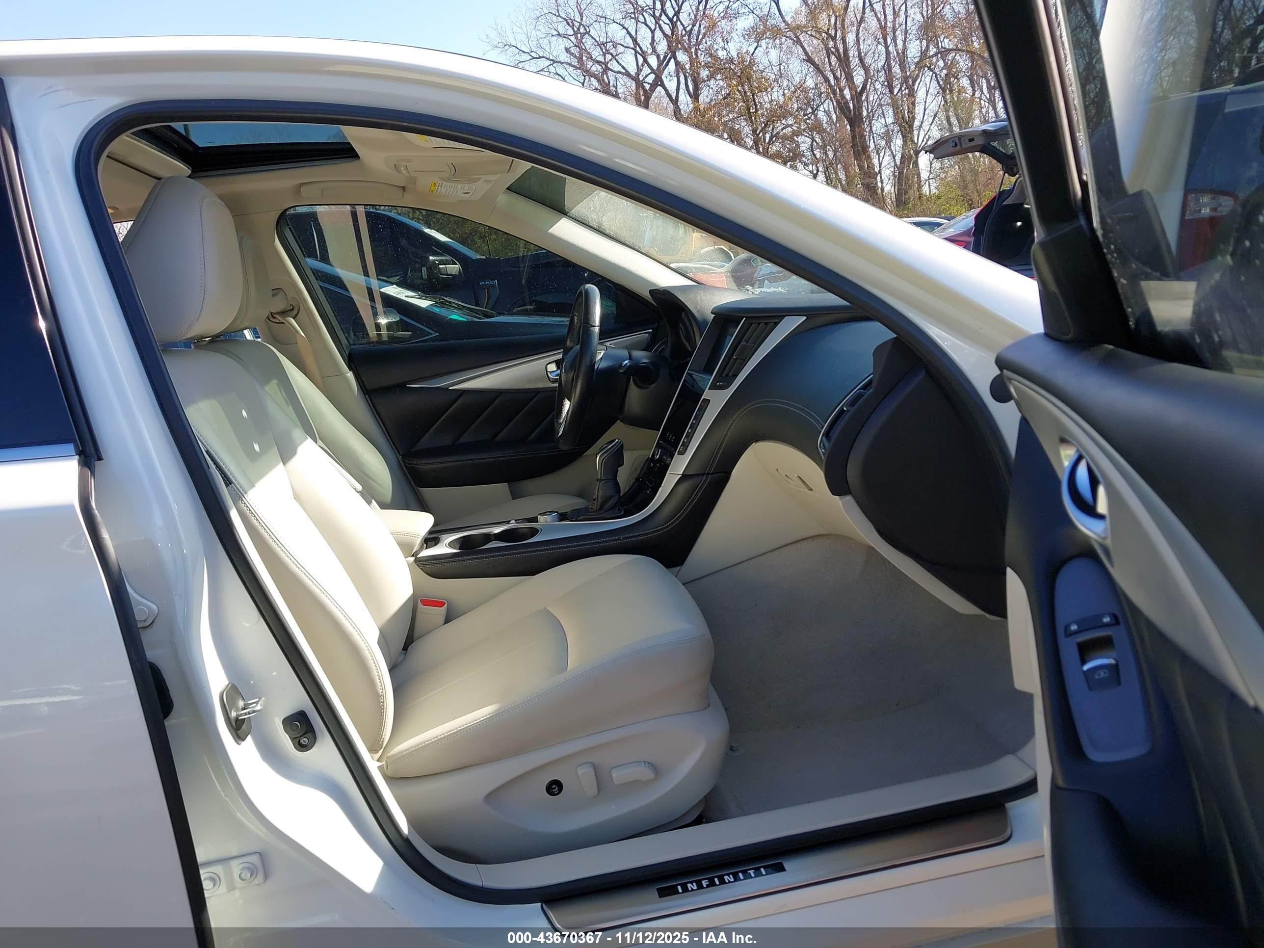 INFINITI Q50 image 5