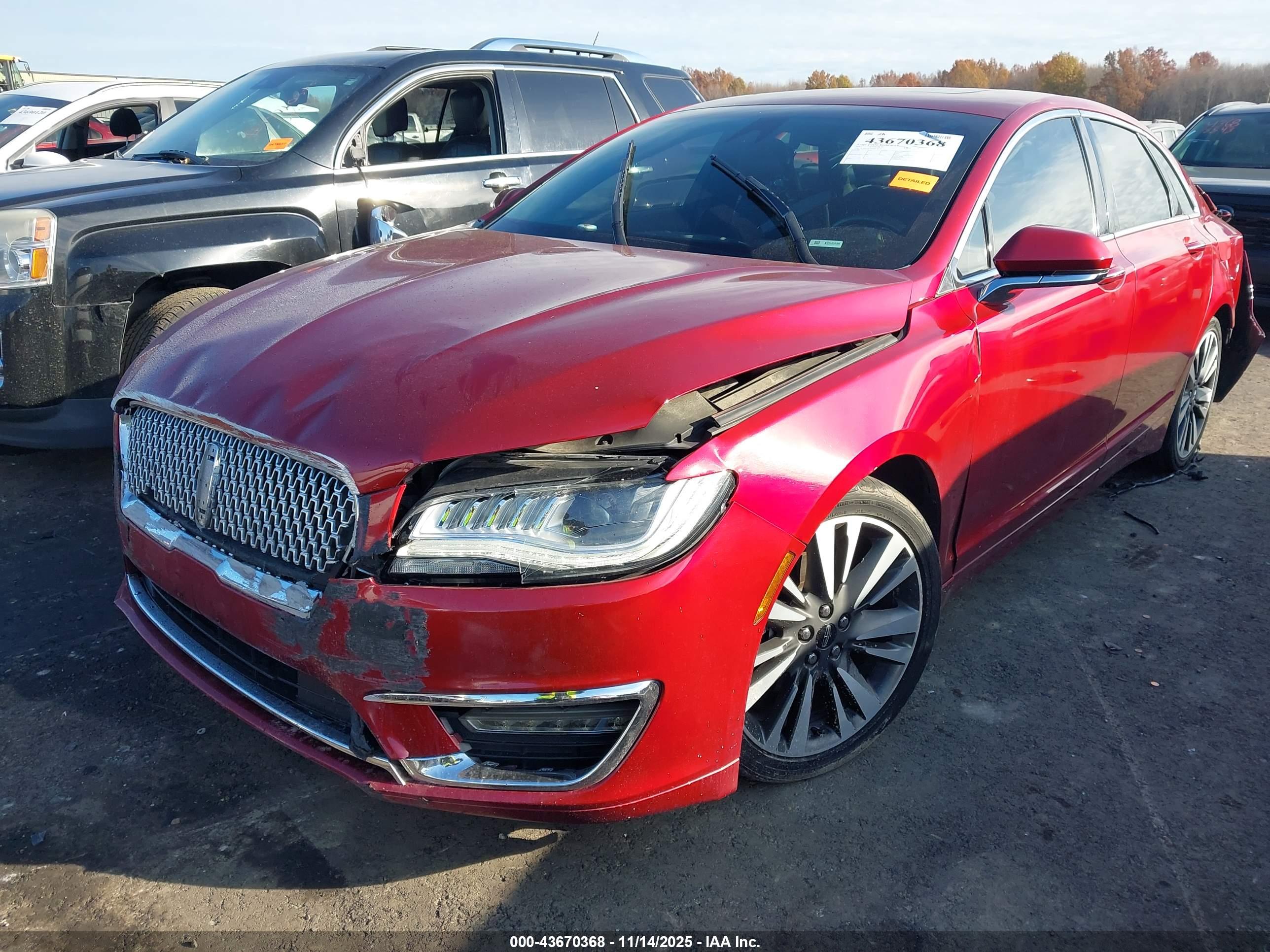 LINCOLN MKZ image 2