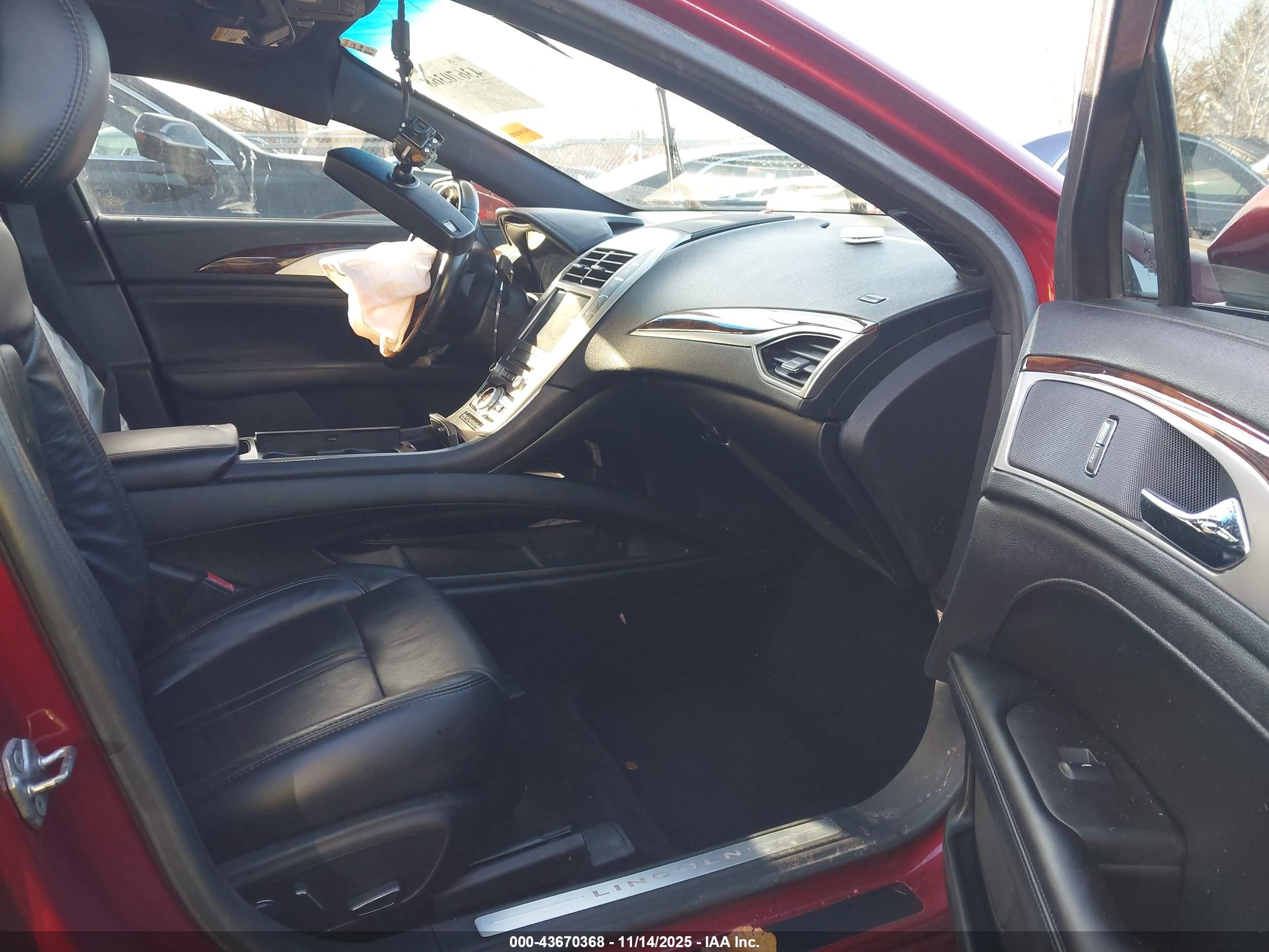 LINCOLN MKZ image 5