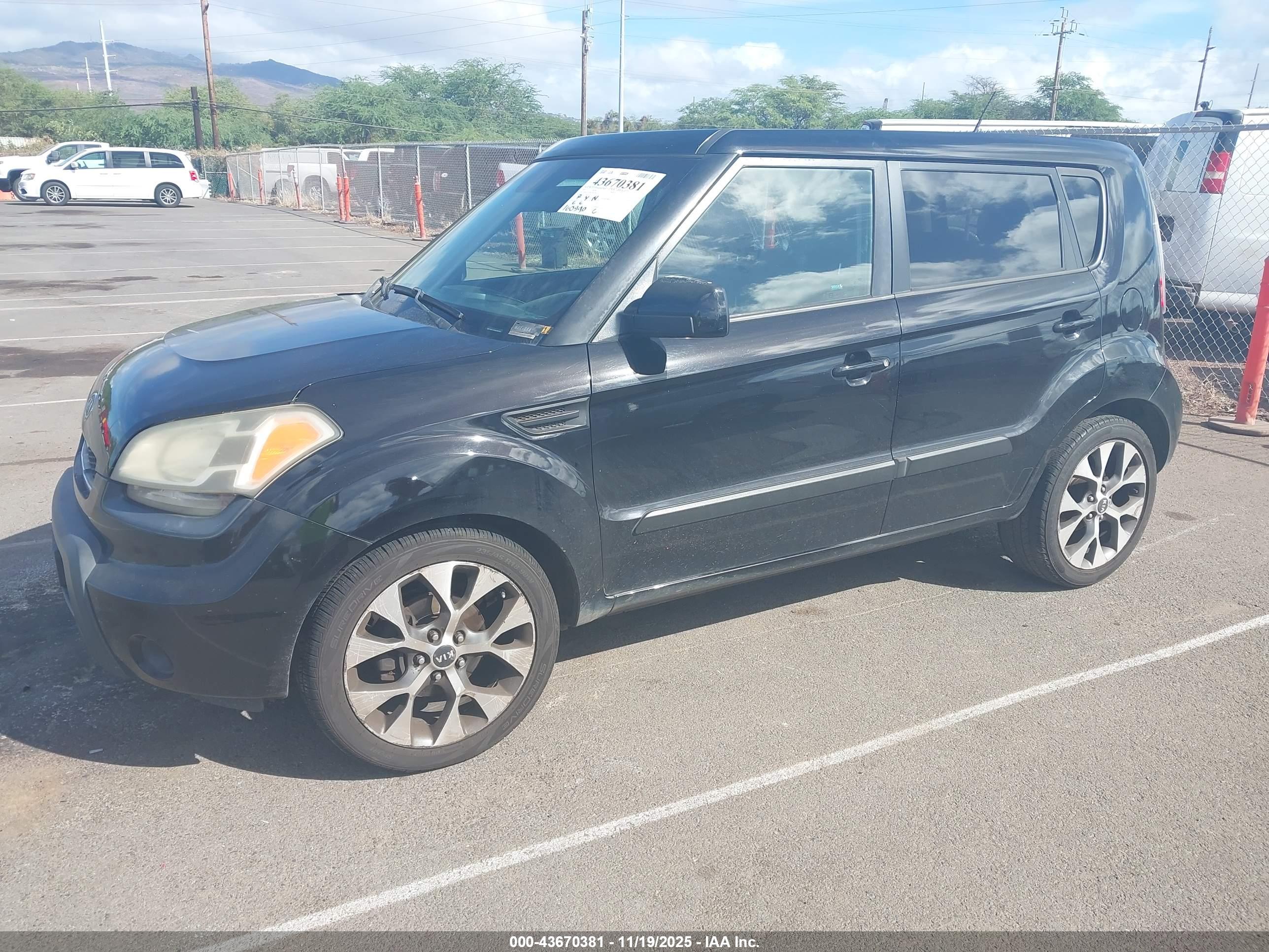KIA SOUL image 2