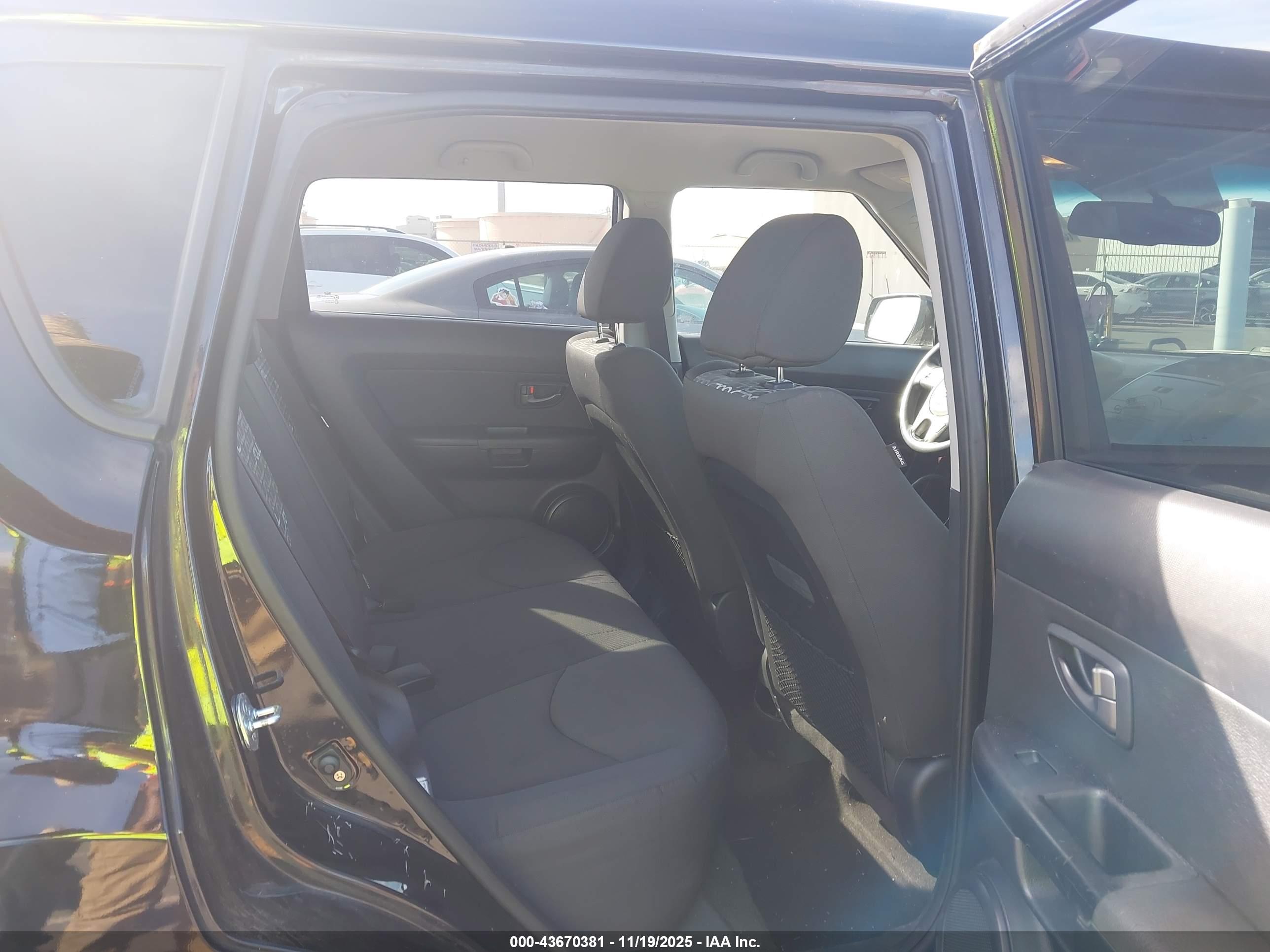 KIA SOUL image 8