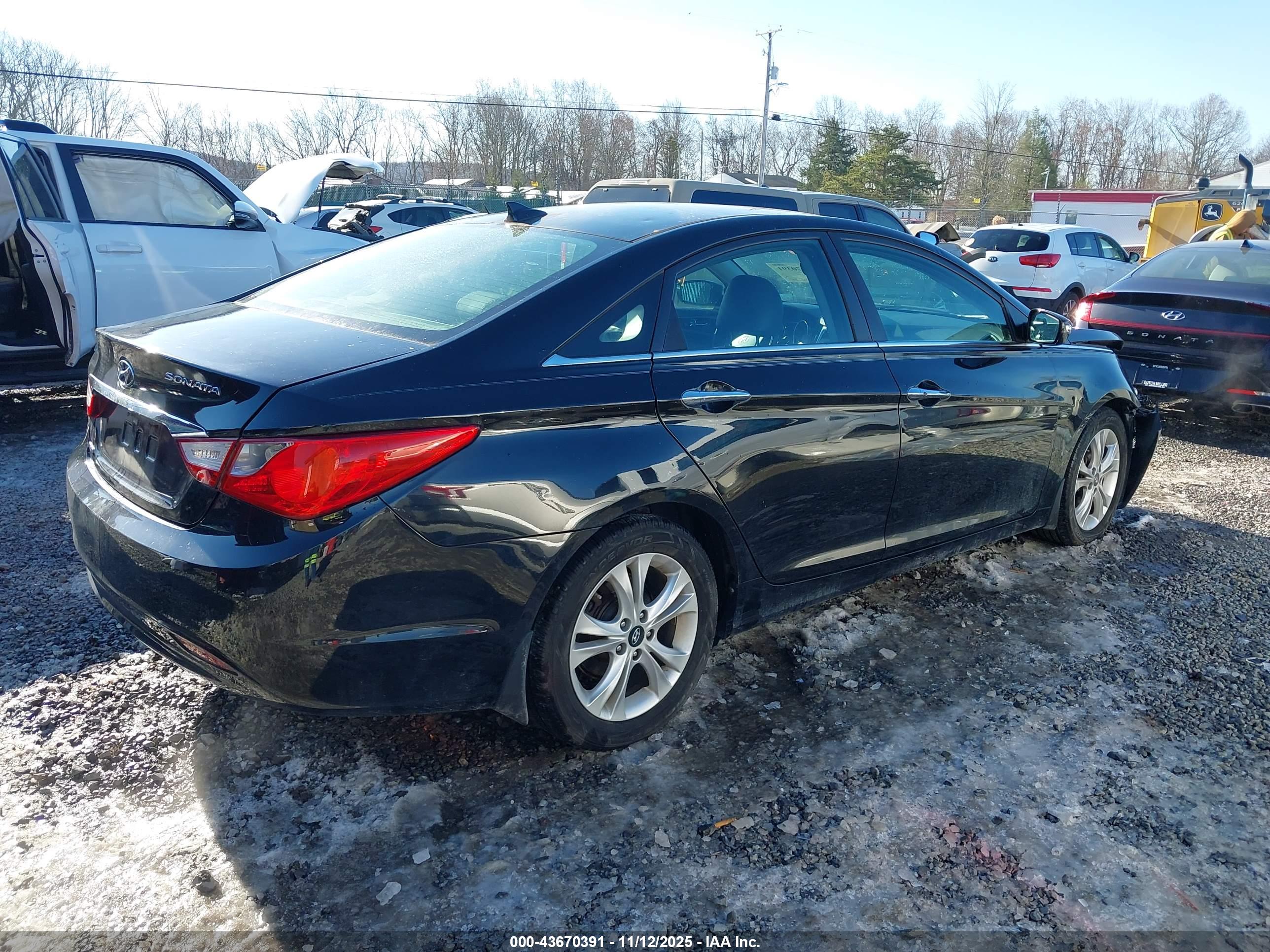 HYUNDAI SONATA image 4