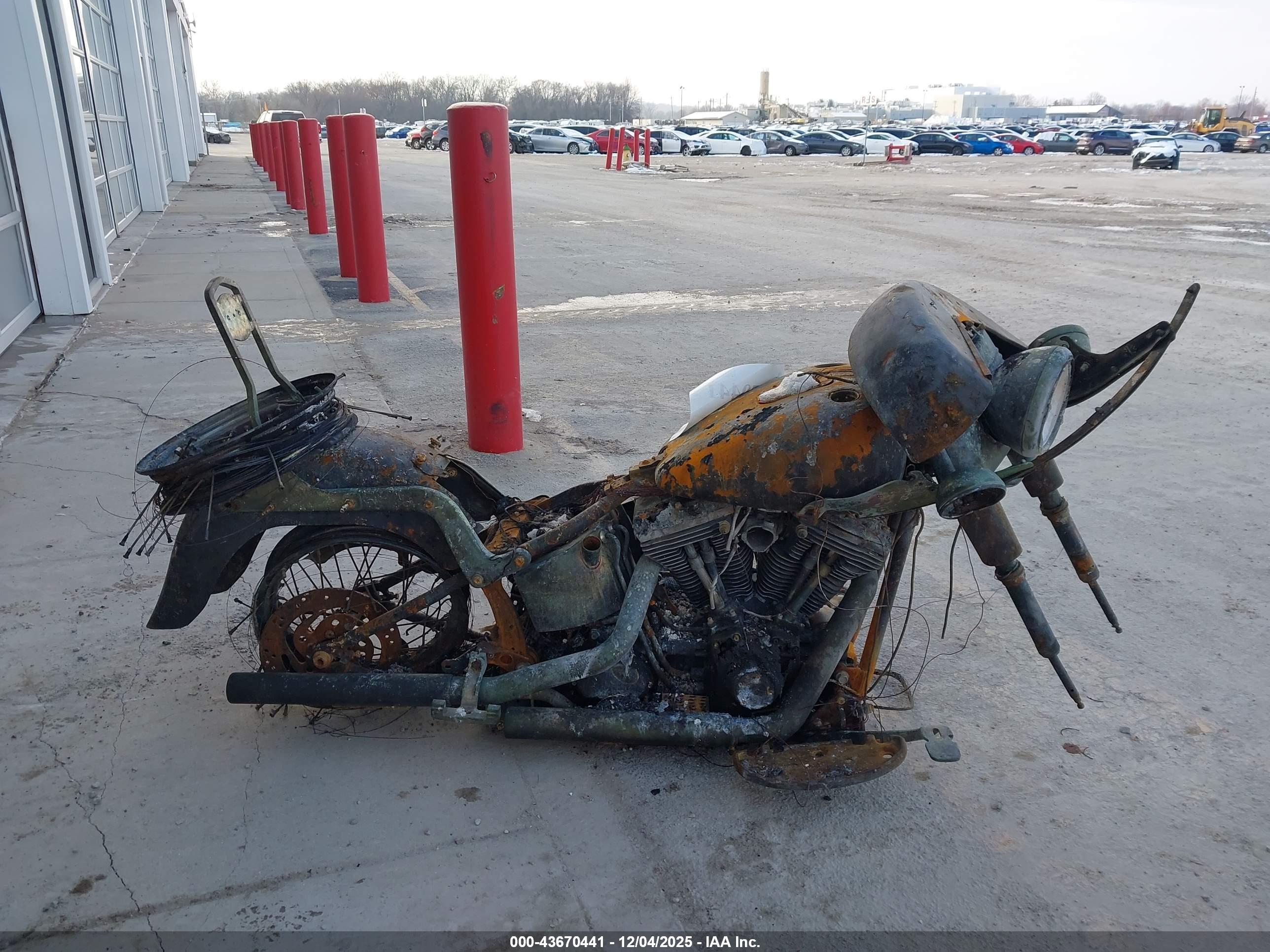 HARLEY-DAVIDSON FLSTC image 8