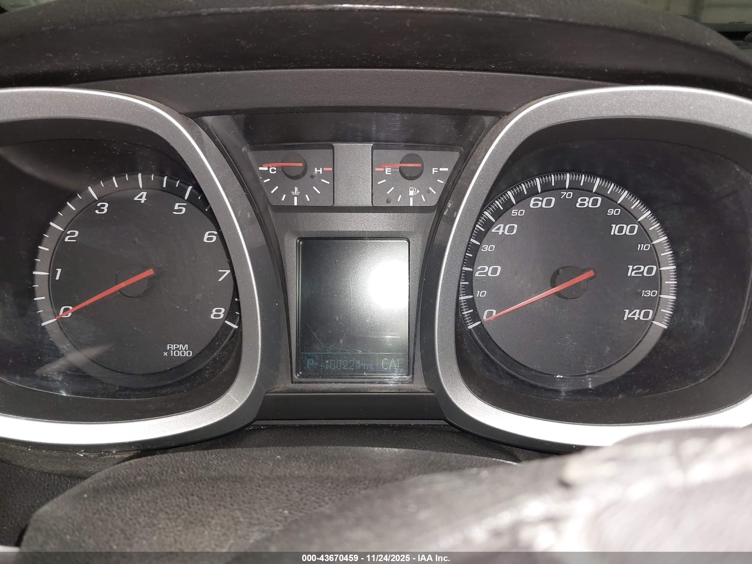 CHEVROLET EQUINOX image 7