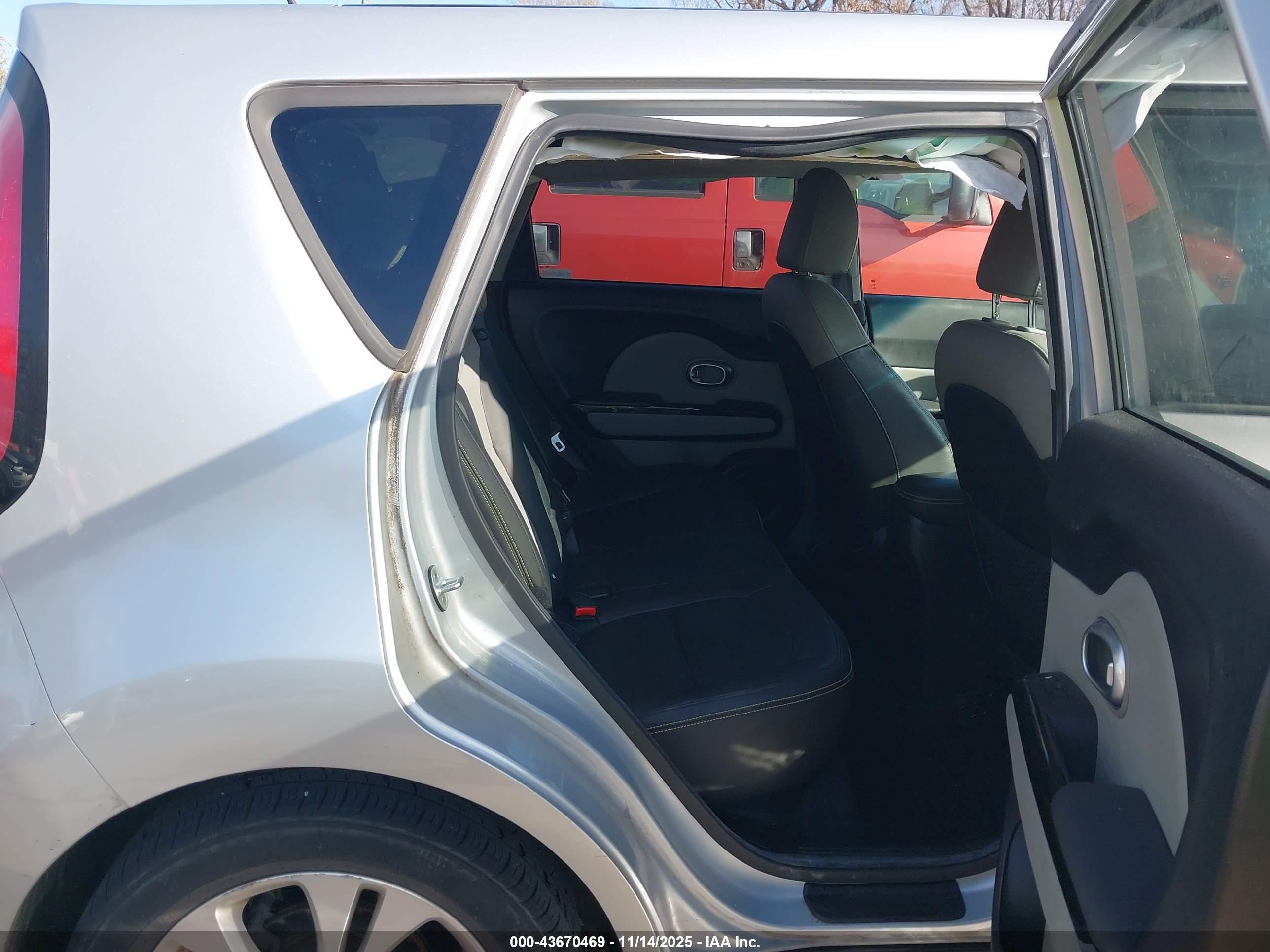 KIA SOUL image 8