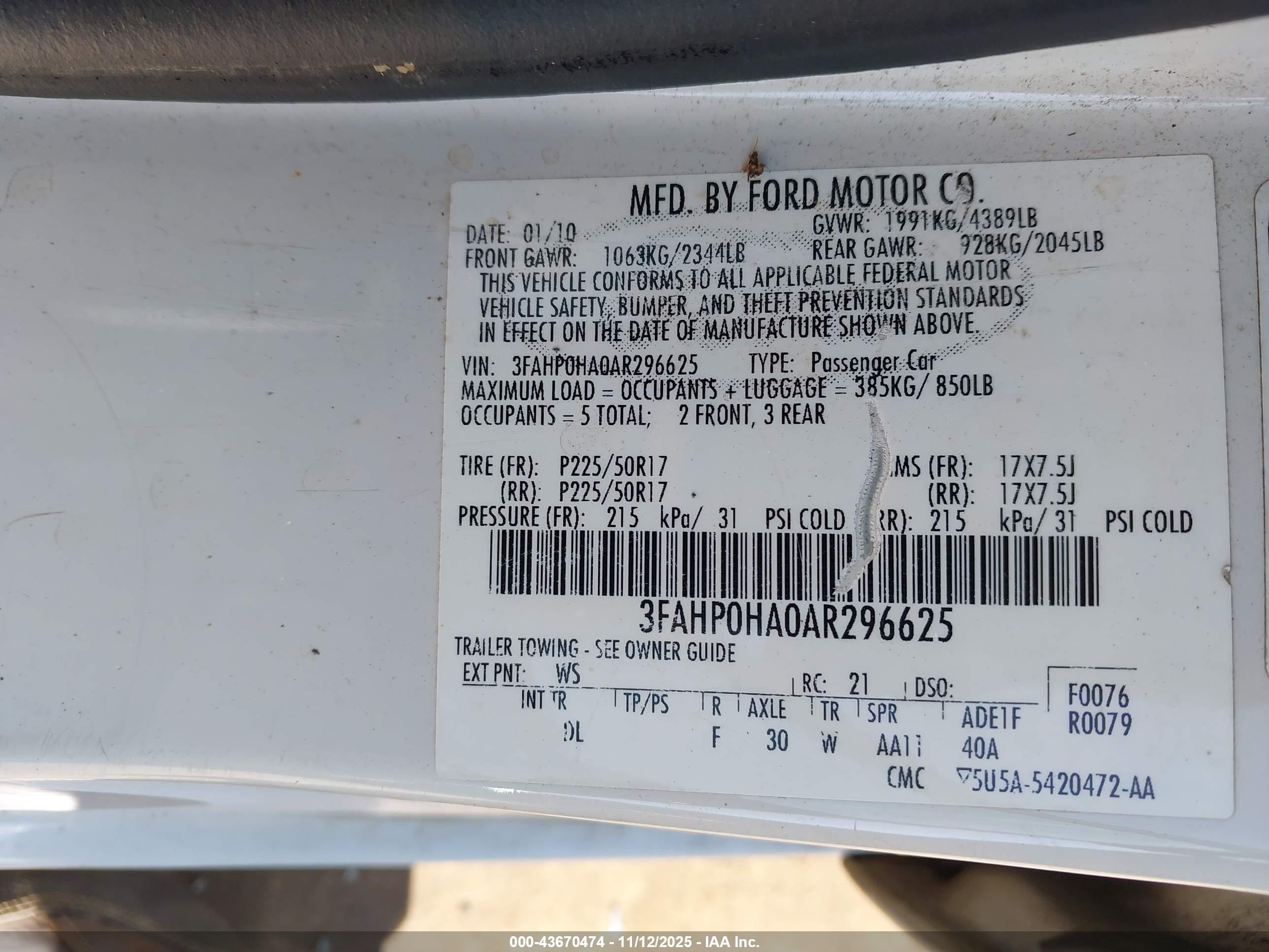 FORD FUSION image 9