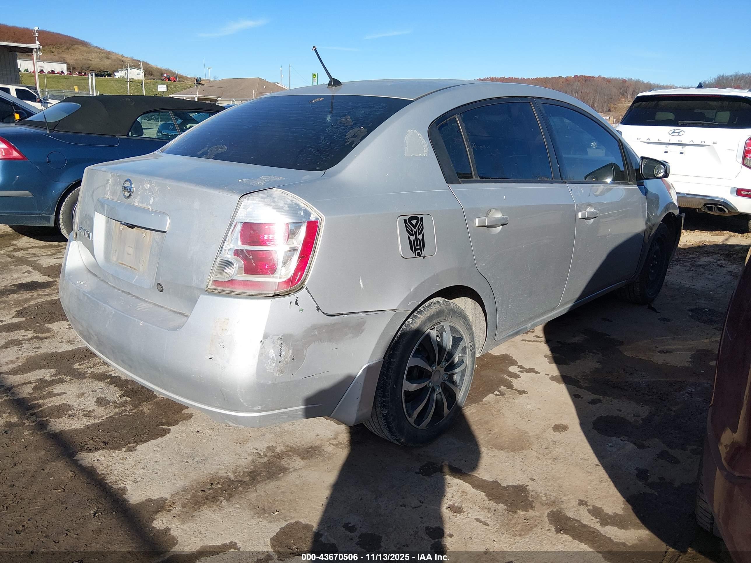 NISSAN SENTRA image 4