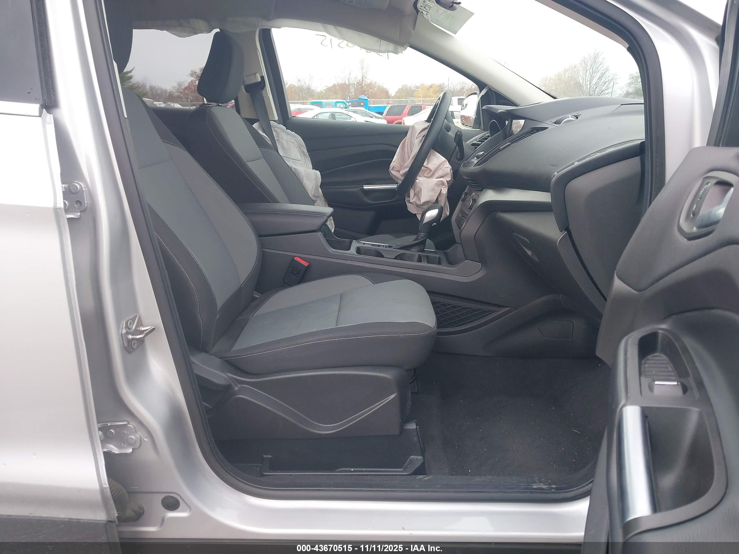 FORD ESCAPE image 5