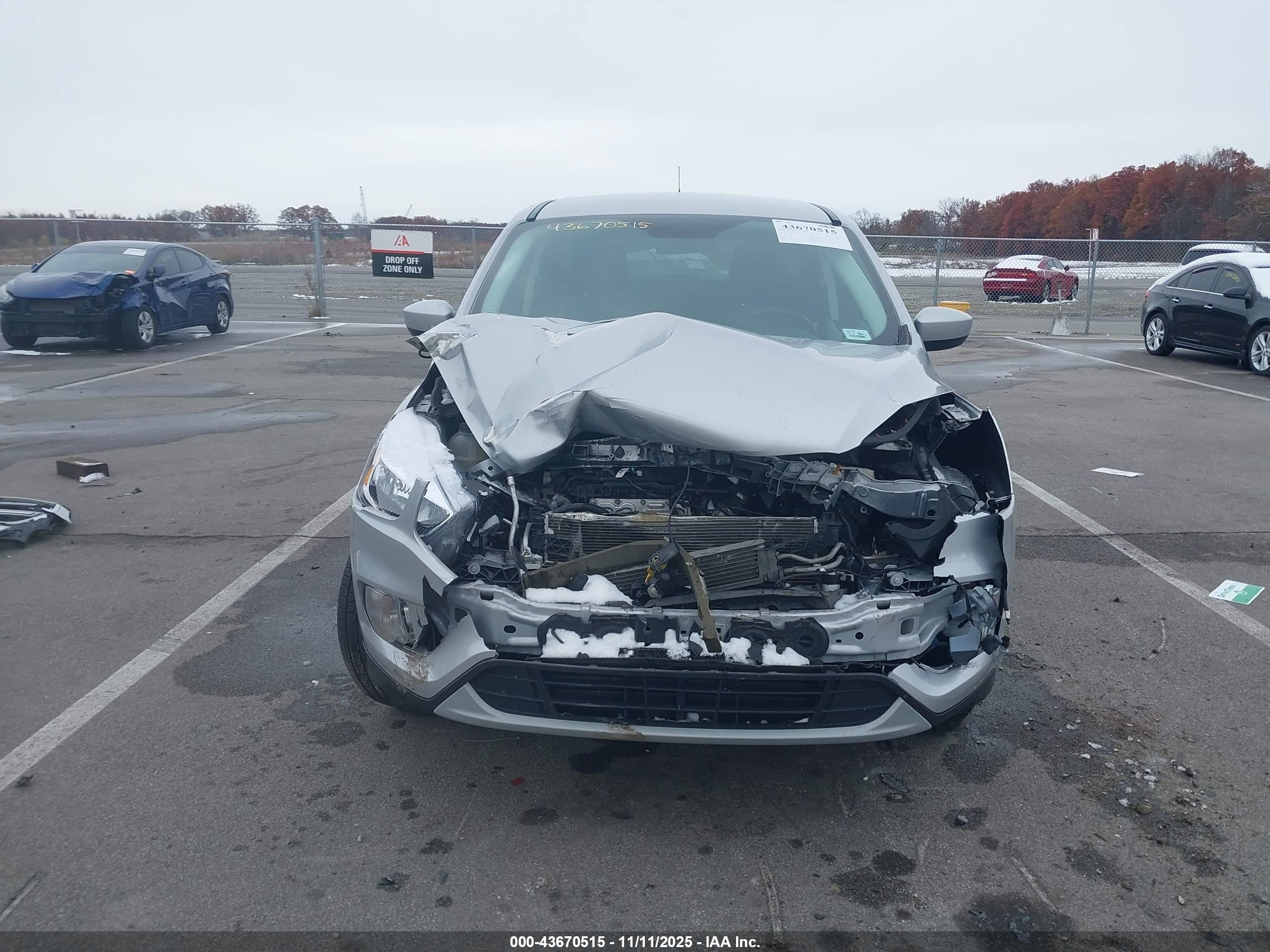 FORD ESCAPE image 6